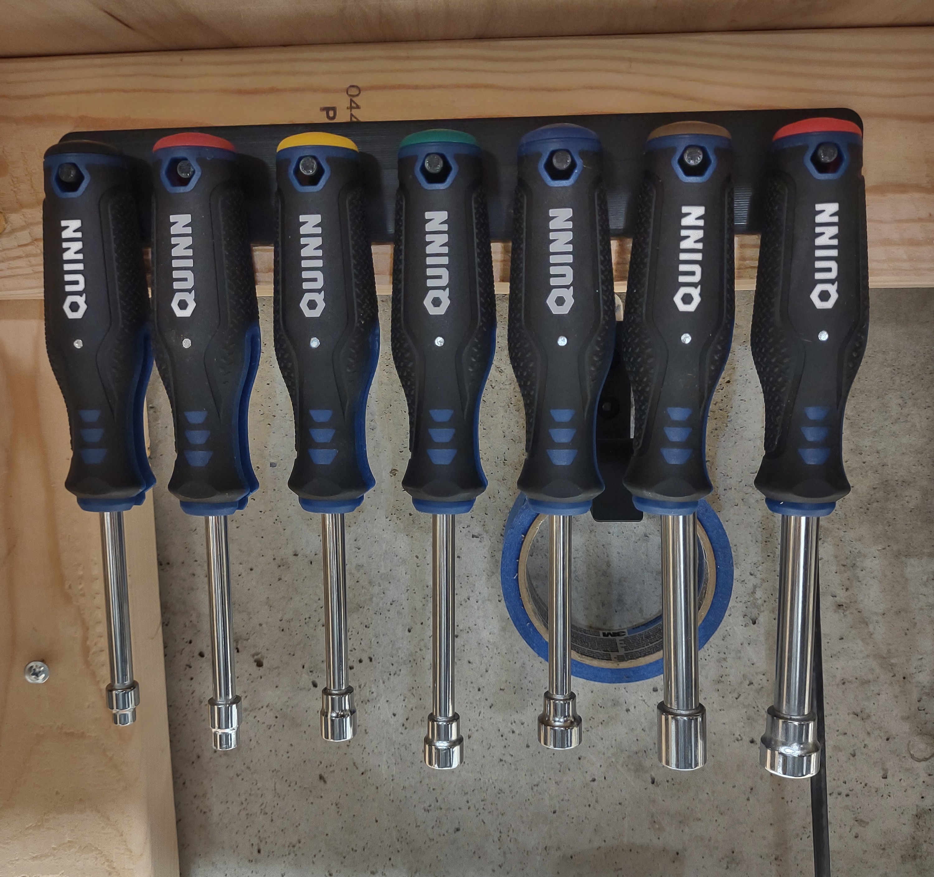 Quinn Nut Driver Set Holder by One_Mega_Ohm Download free STL model