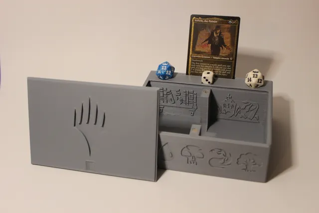 MTG: Battle Storage (Deck Box & Battle Tray)