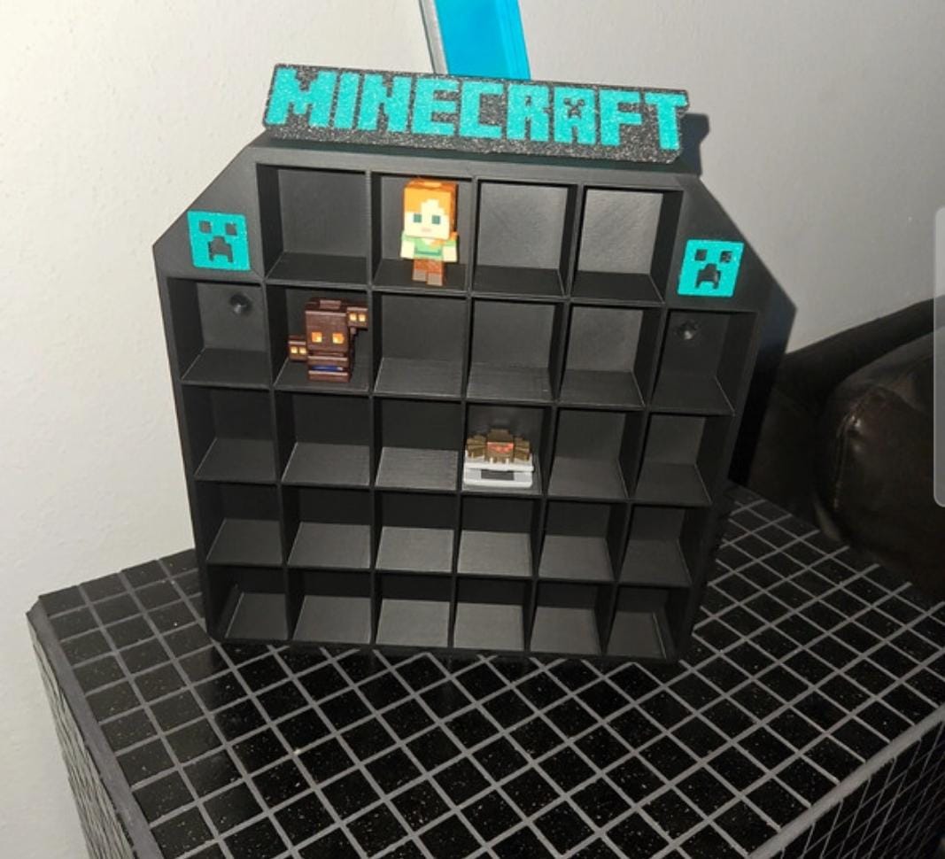 Minecraft-Inspired Kinder Joy Holder – 3D Printed Display