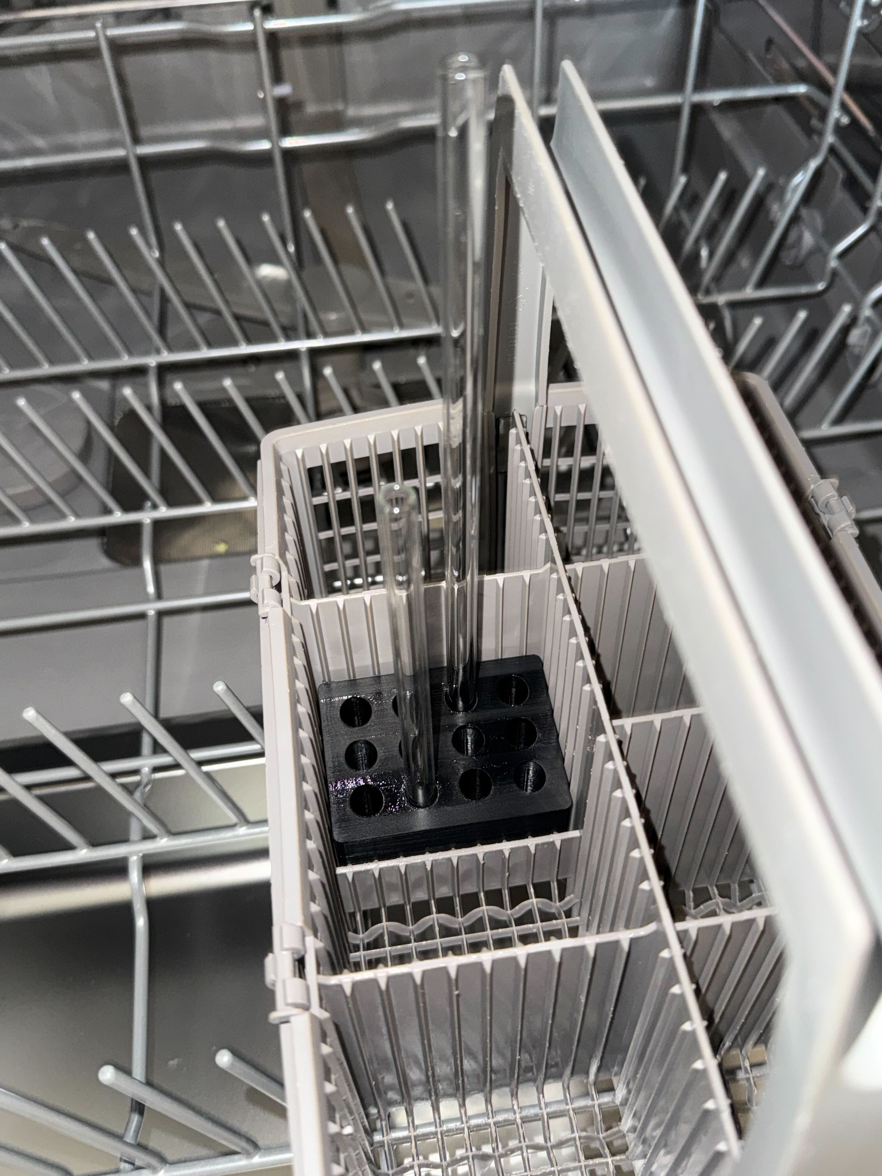 straw holder for dish washer / Strohhalmhalter für Besteckkasten im Geschirrspüler