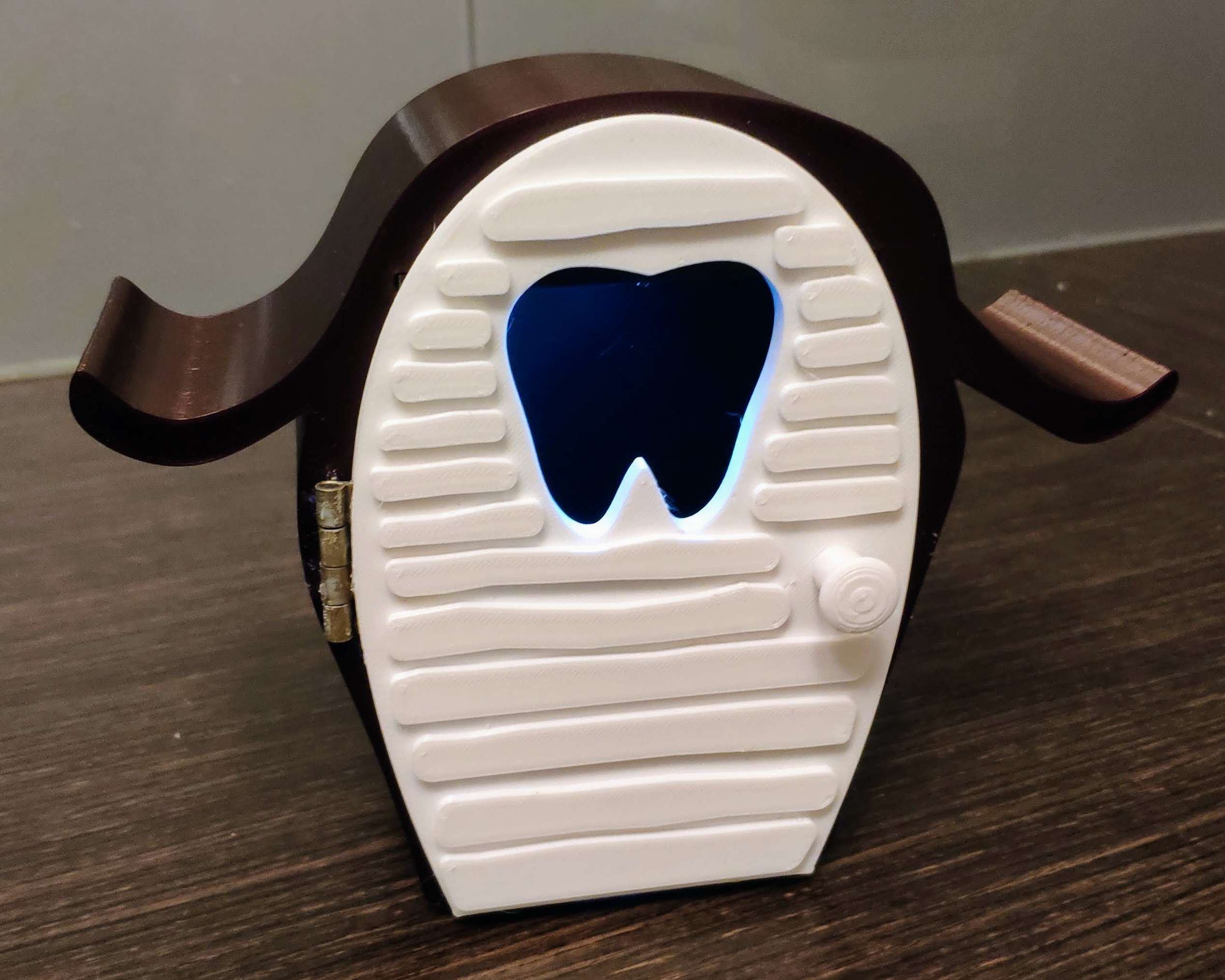 Tooth fairy house portal door