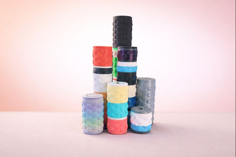 Stackable Magnetic Pinneaple Containers!