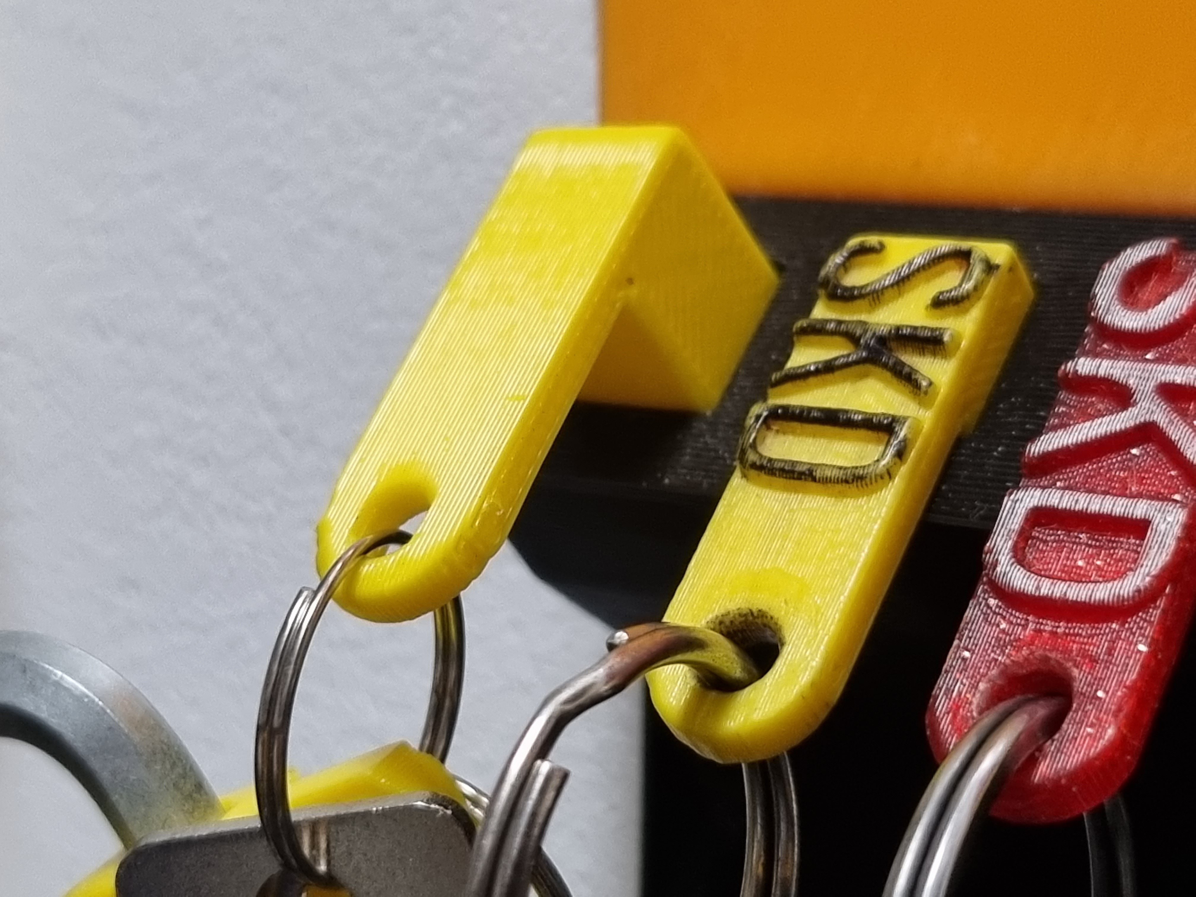 Customizable panel solution to store keys and documents by Sica ...