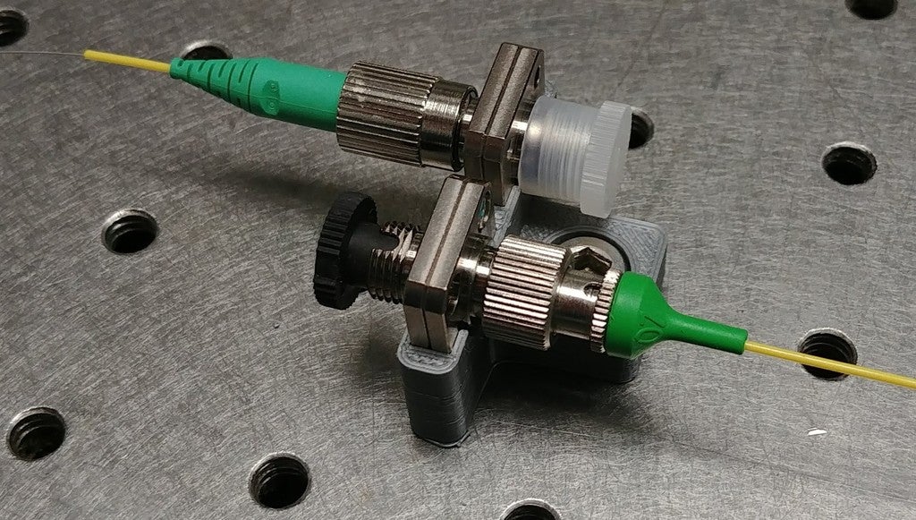 Optical connector holder for optical table