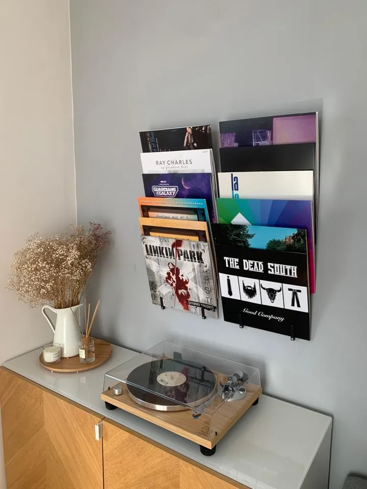Vinyl holder/hanger (3 vinyls) by Tomek Zimoch
