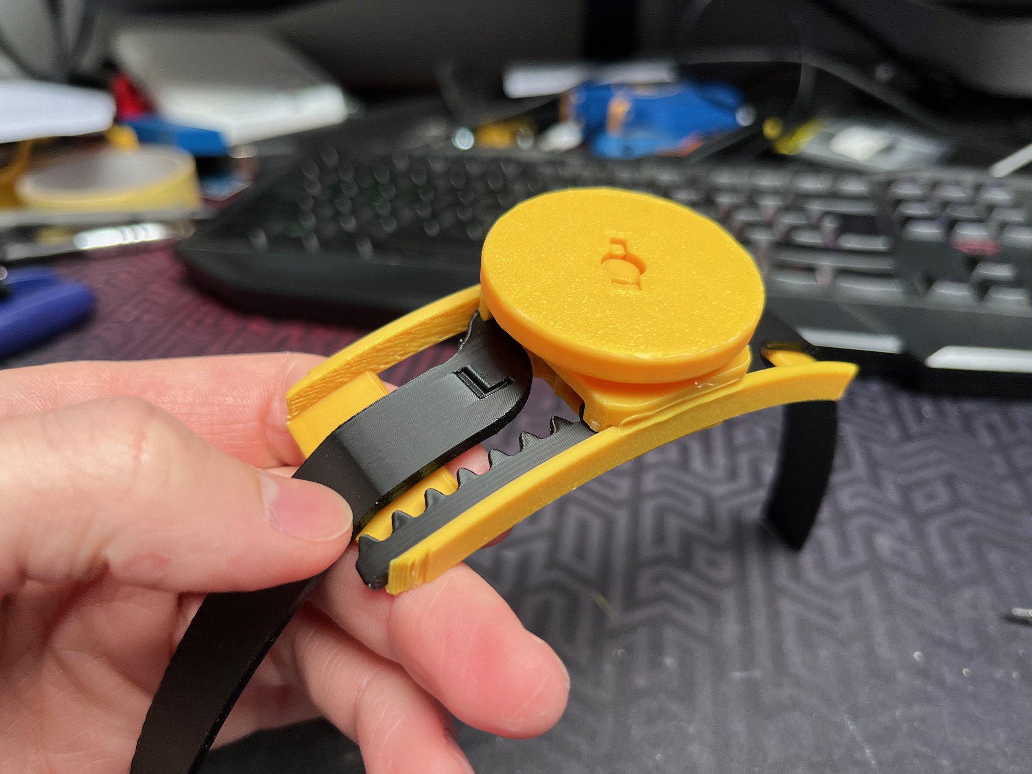 3D Printable Head Strap by Mañolo | Download free STL model ...