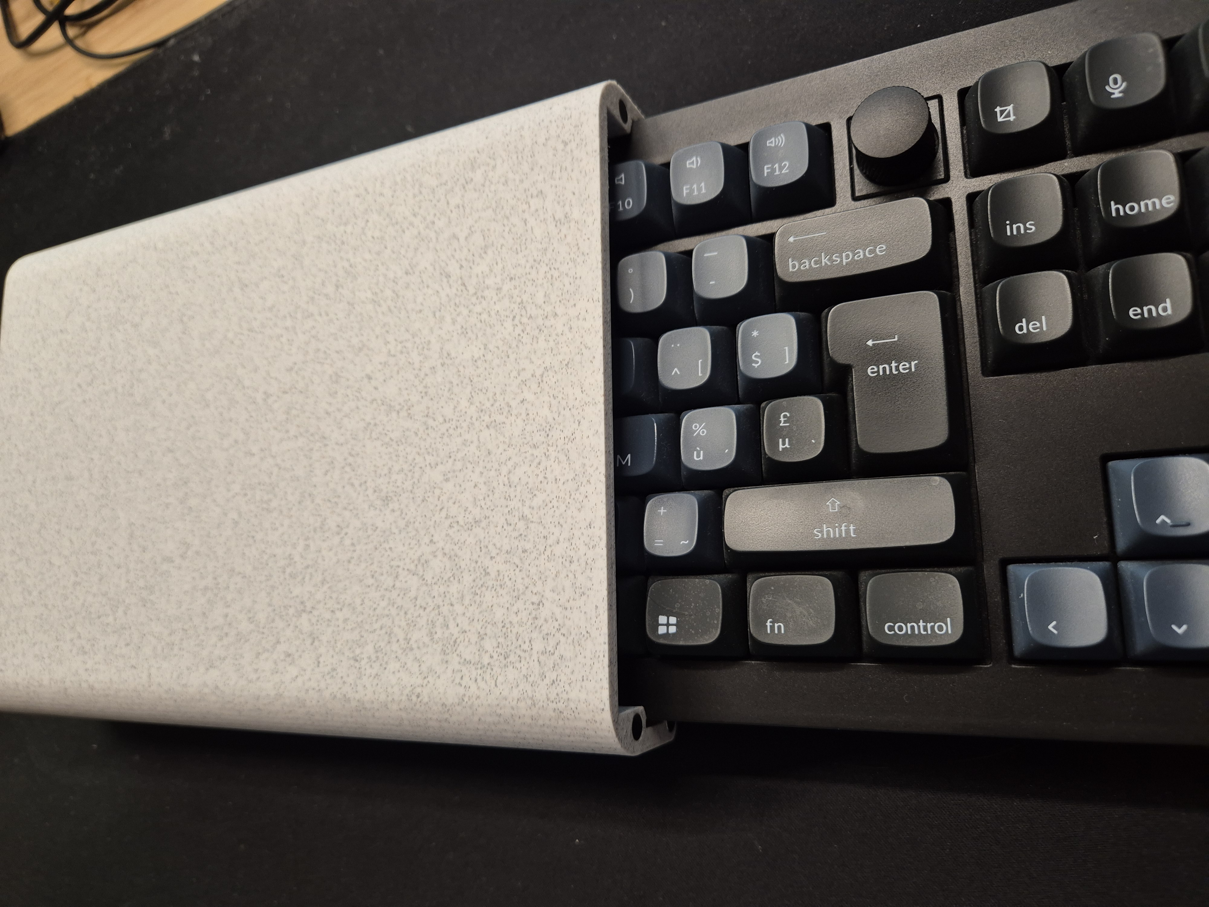 Keychron V6 Max case