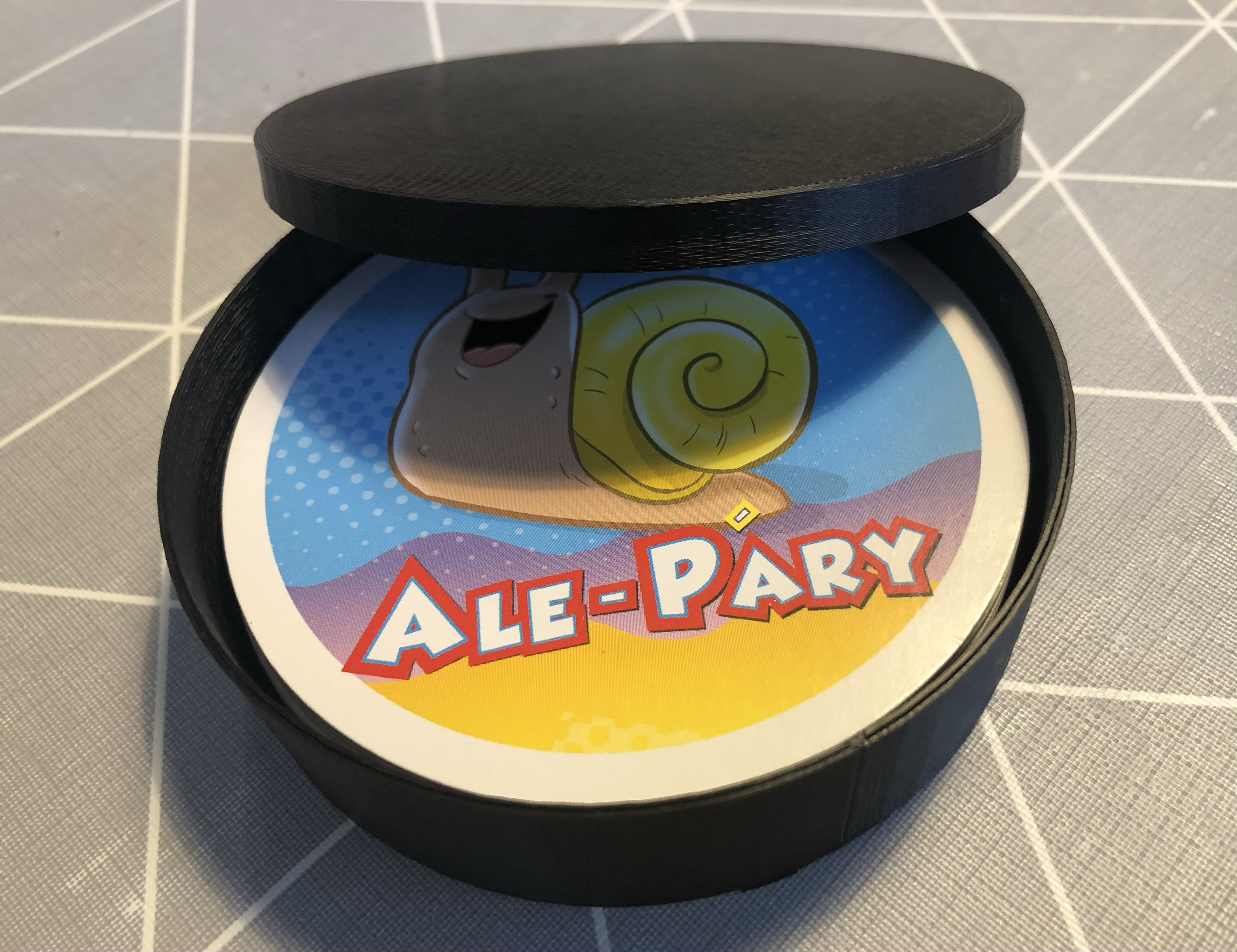 ALE-PARY (Dobble-like card game)