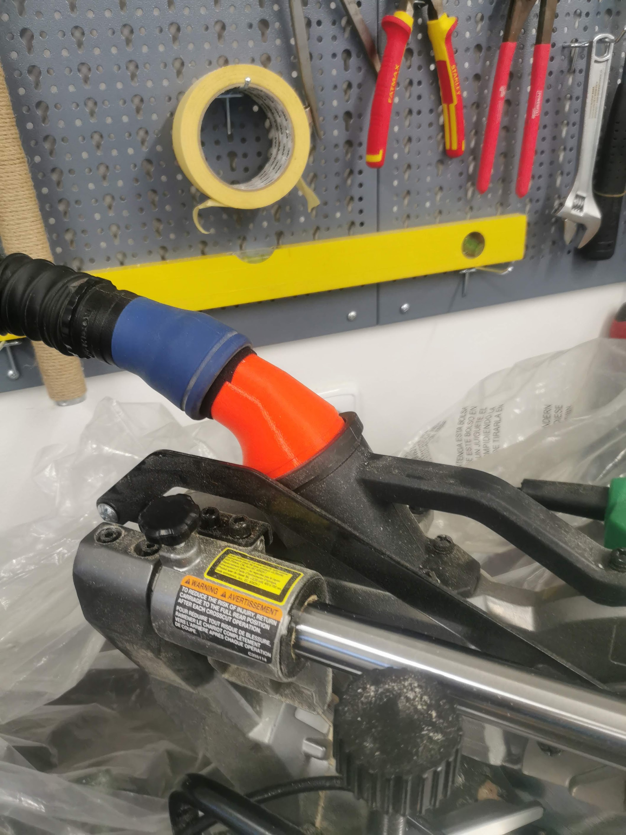 Miter saw vacuum adapter by octopuss Download free STL model