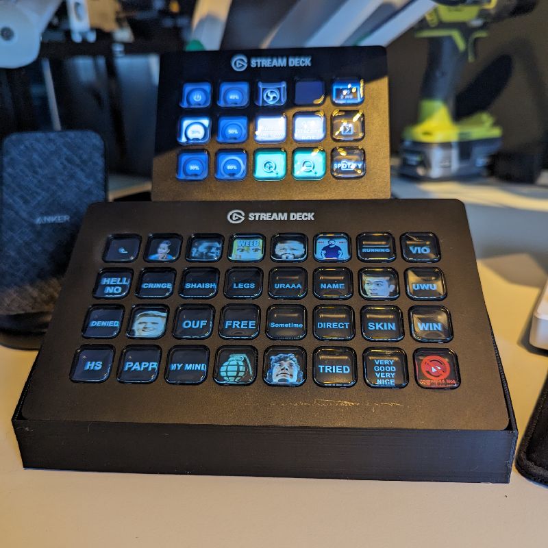 Stream Deck dual vertical holder (XL and Original) by Sebastian