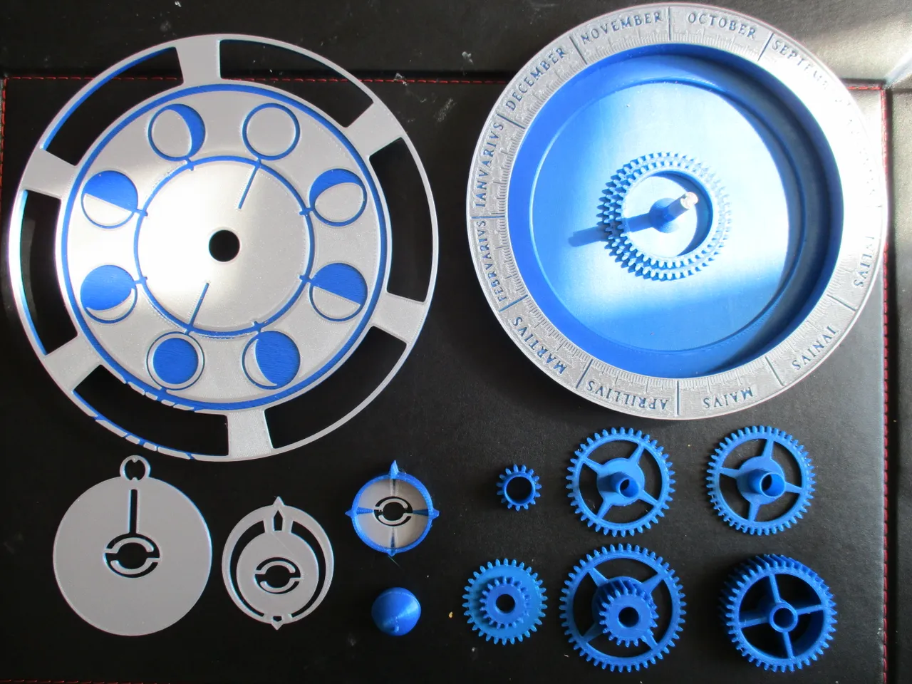 Mechanical Moon Calendar by M4NU | Download free STL model | Printables.com