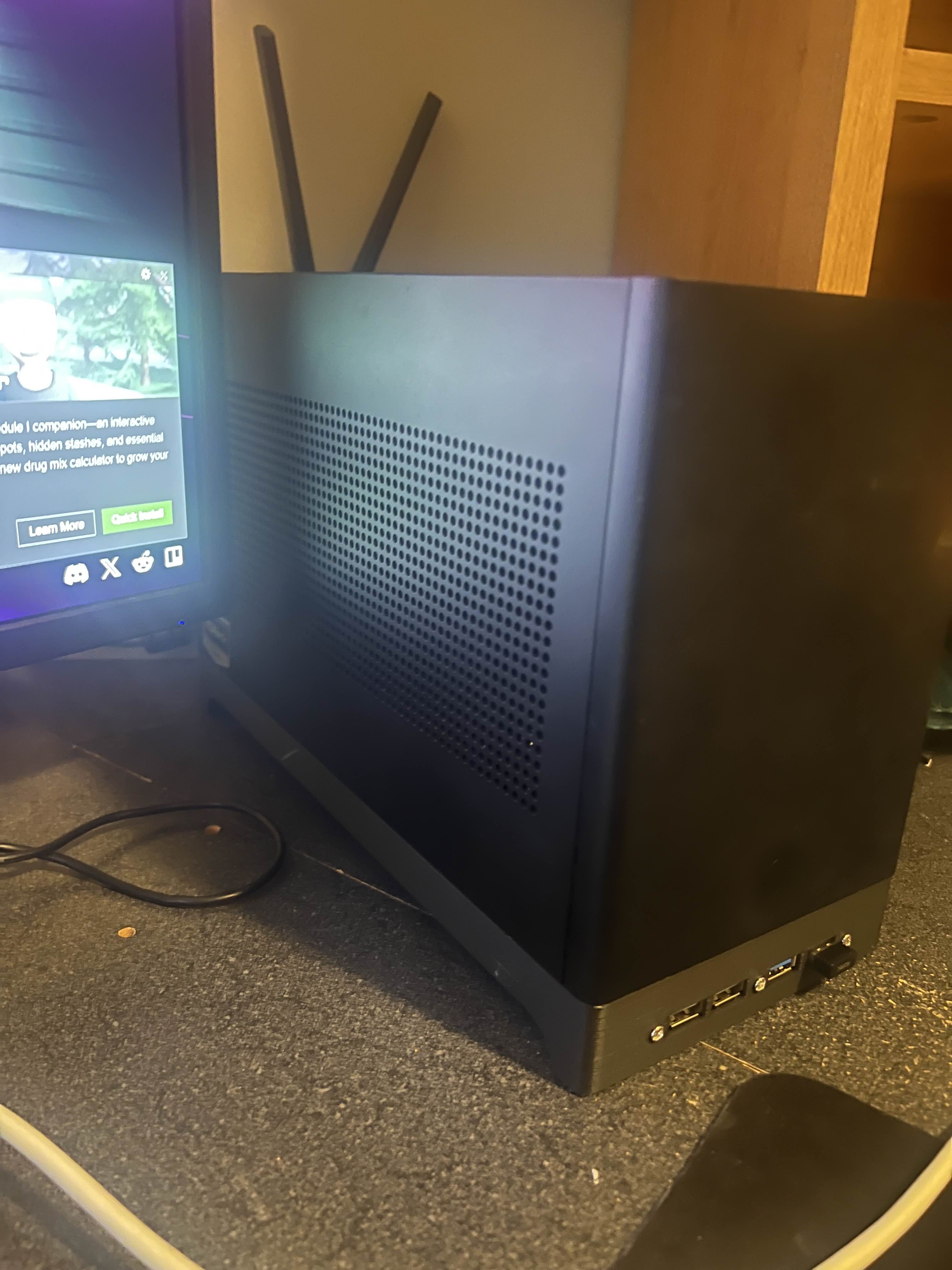 Ghost S1 Ventilation Stand Sauginator 9001 with USB hub
