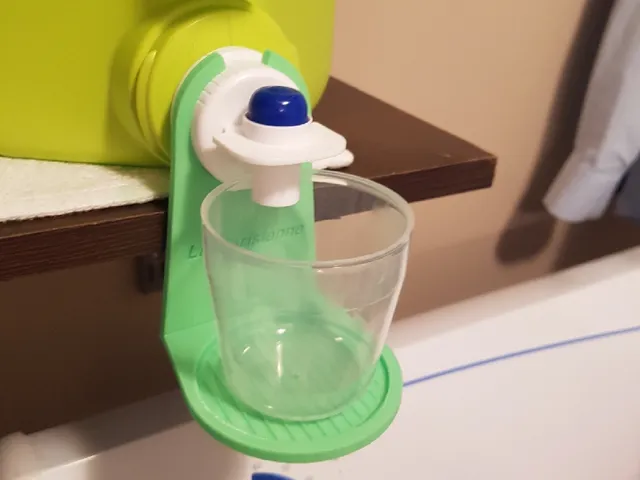 Detergent Drip Cup Holder