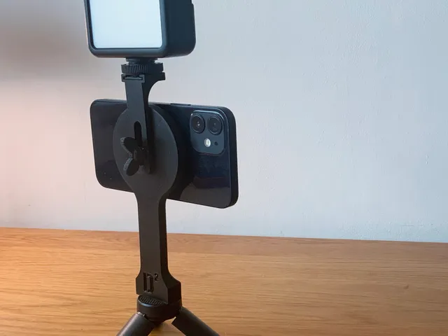 Magsafe Tripod & GoPro Mount - With ColdShoe (Neodymium)
