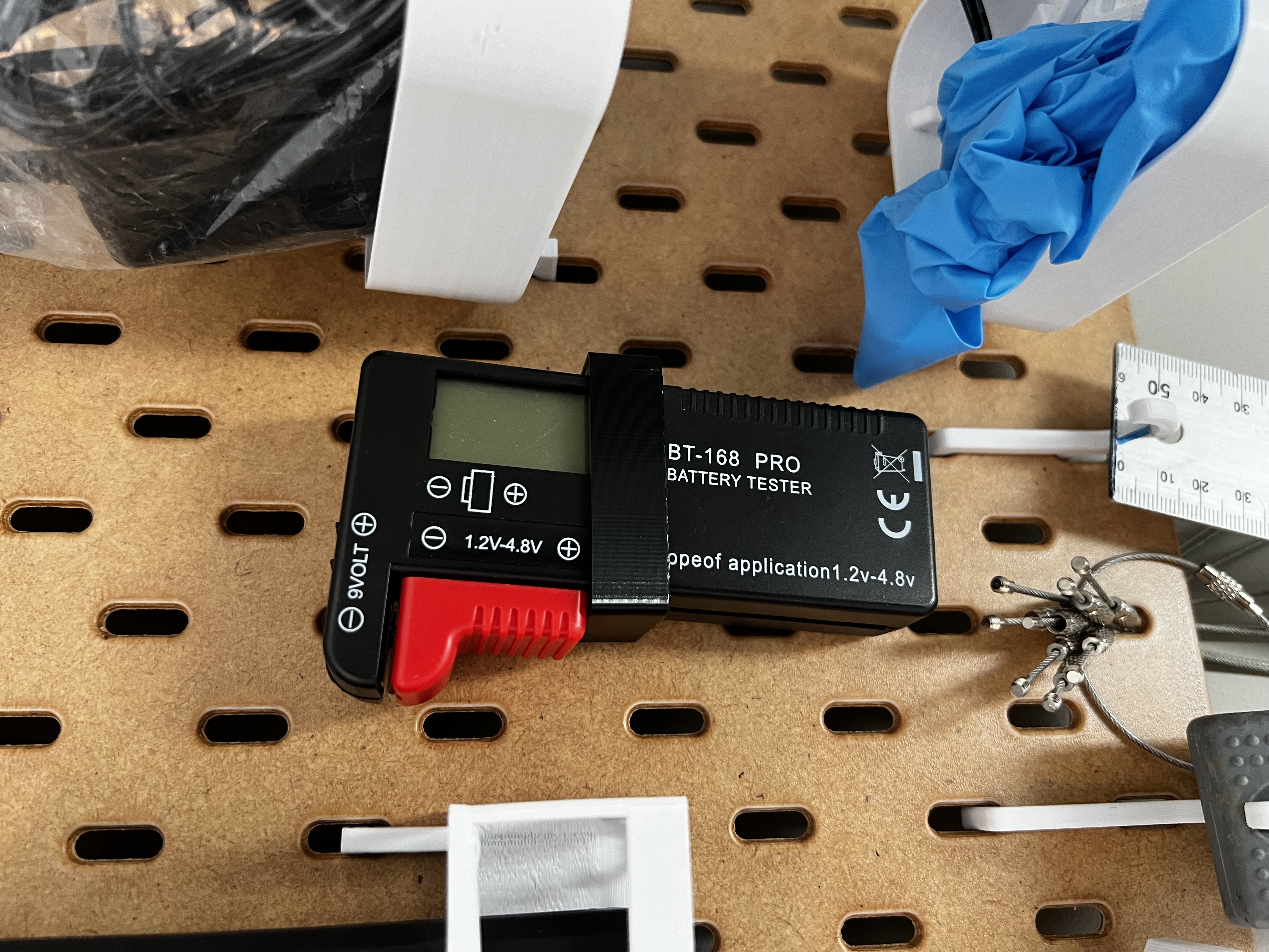IKEA Skadis BT-168 Pro Battery tester