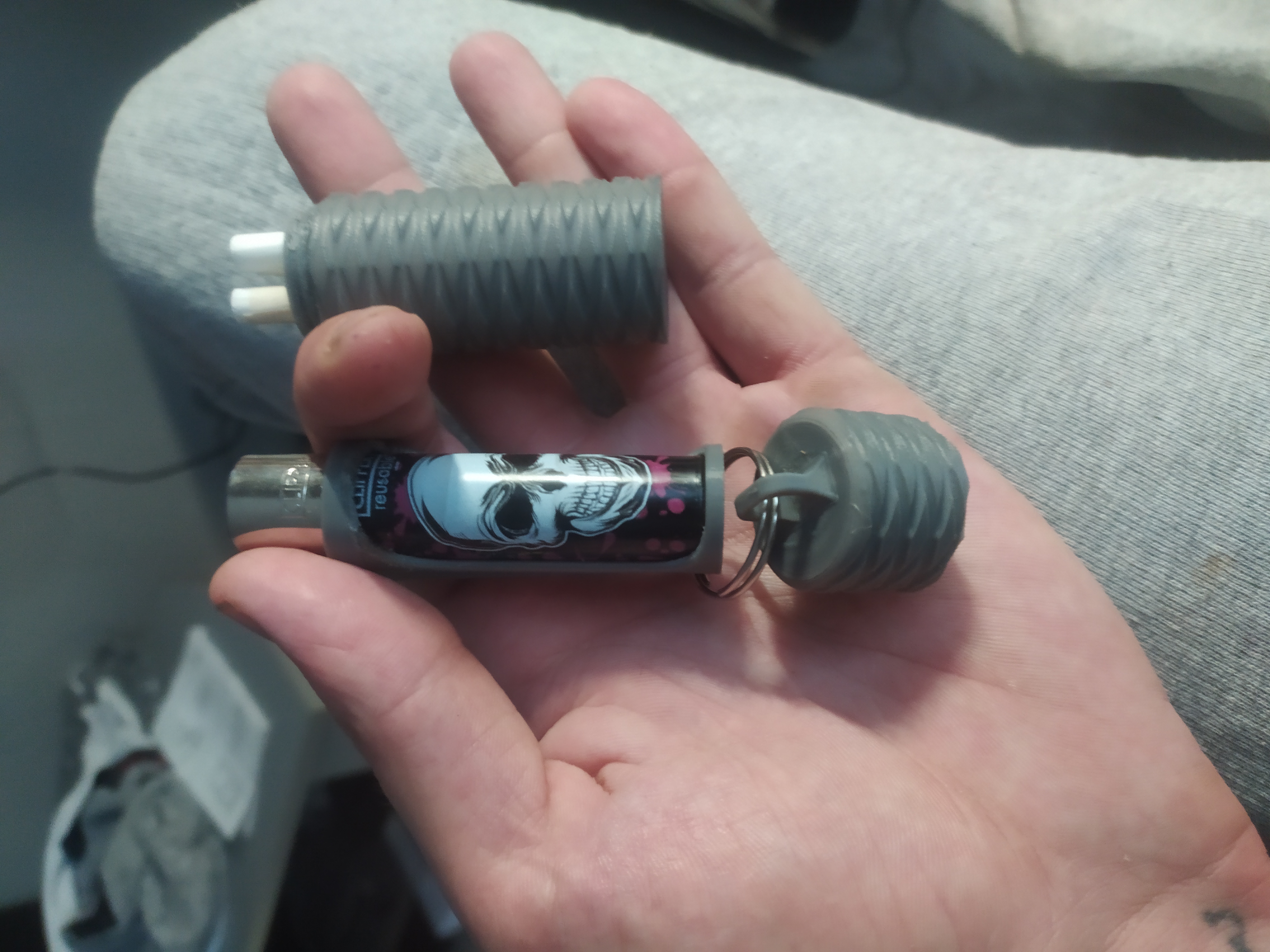 Miniatura 2 do modelo 3D clipper lighter keychain