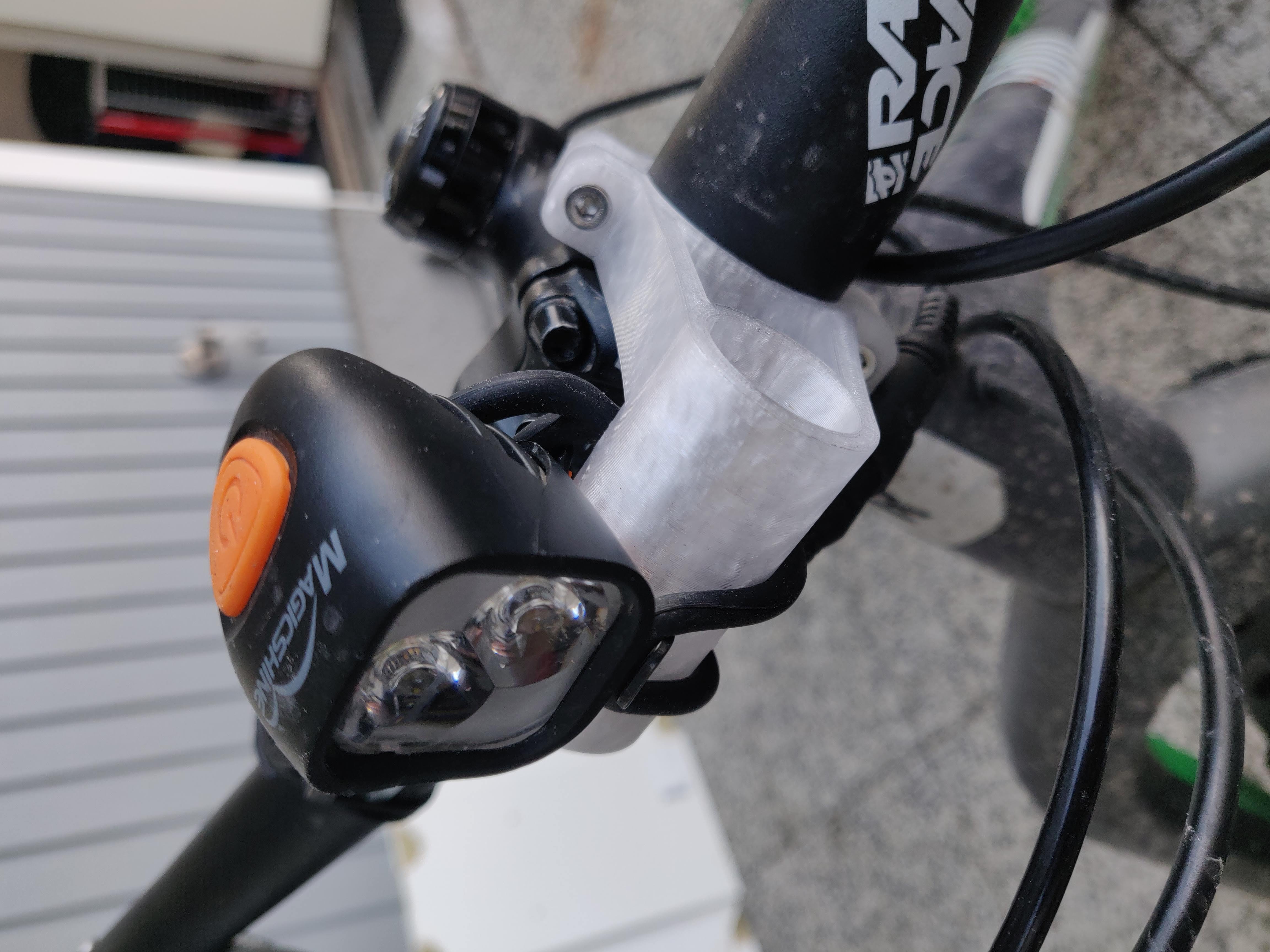 Parametric bike handlebar mounting system
