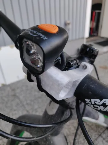 Parametric bike handlebar mounting system