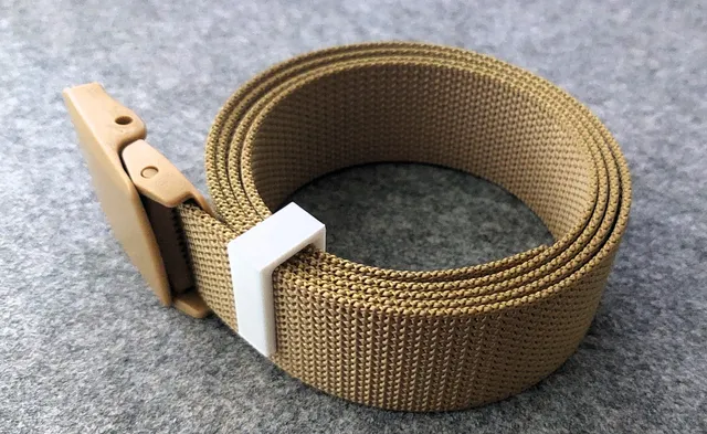 Clamp for belt to prevent unwinding