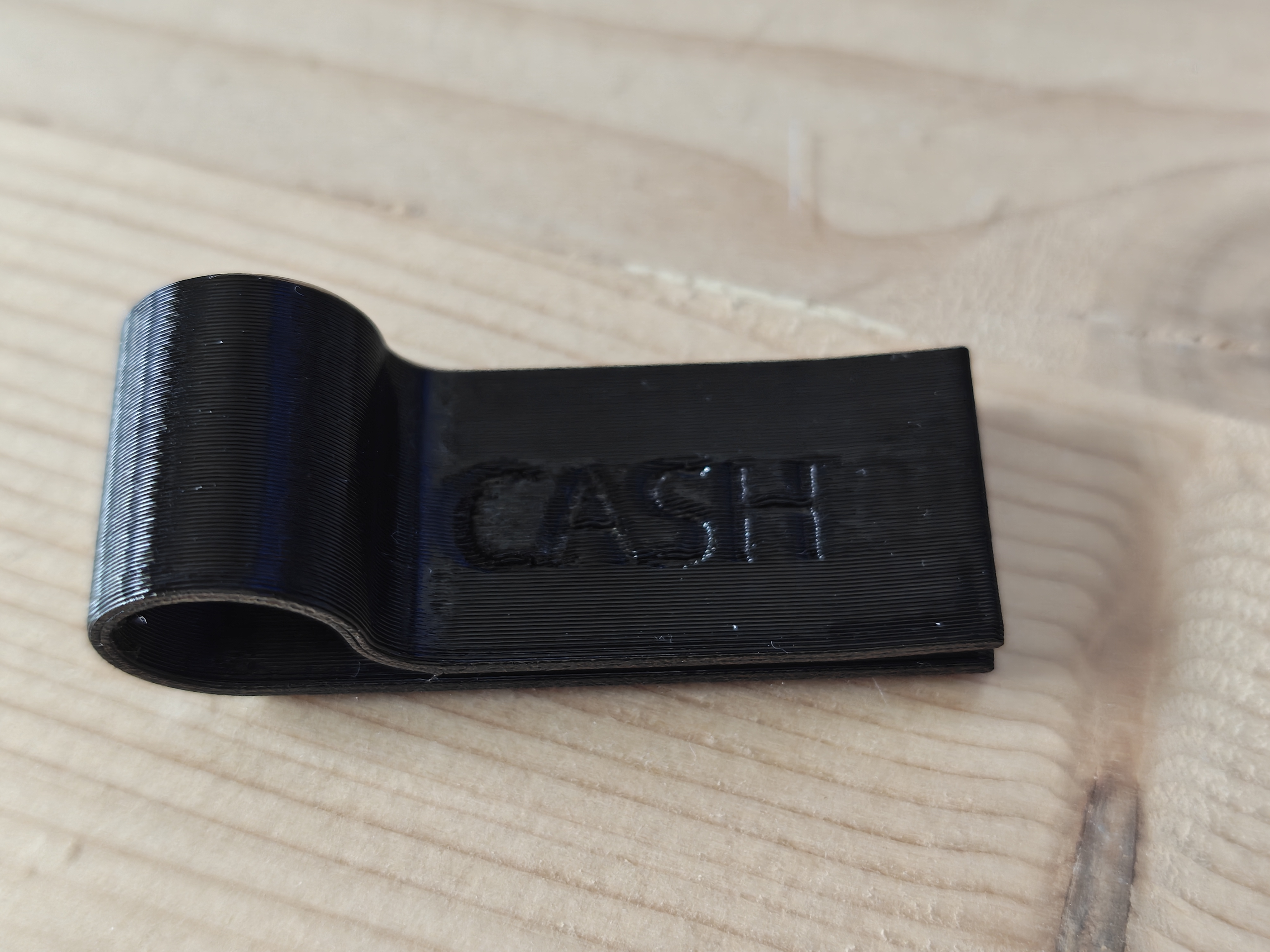 Minimal Clip Cash