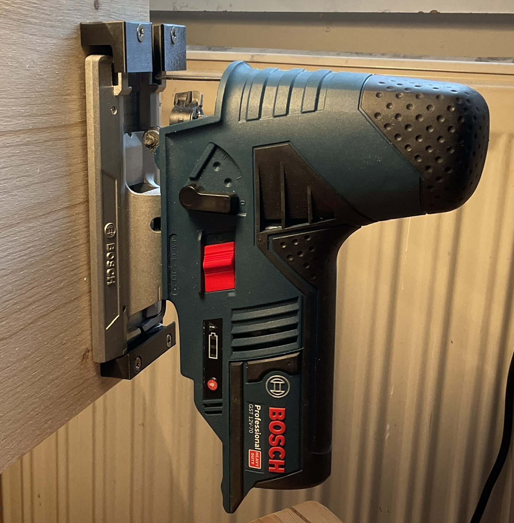 Jigsaw wallmount / holder for Bosch GST 12V-70
