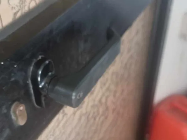 Replacement door handle (unknown make, square shaft type)