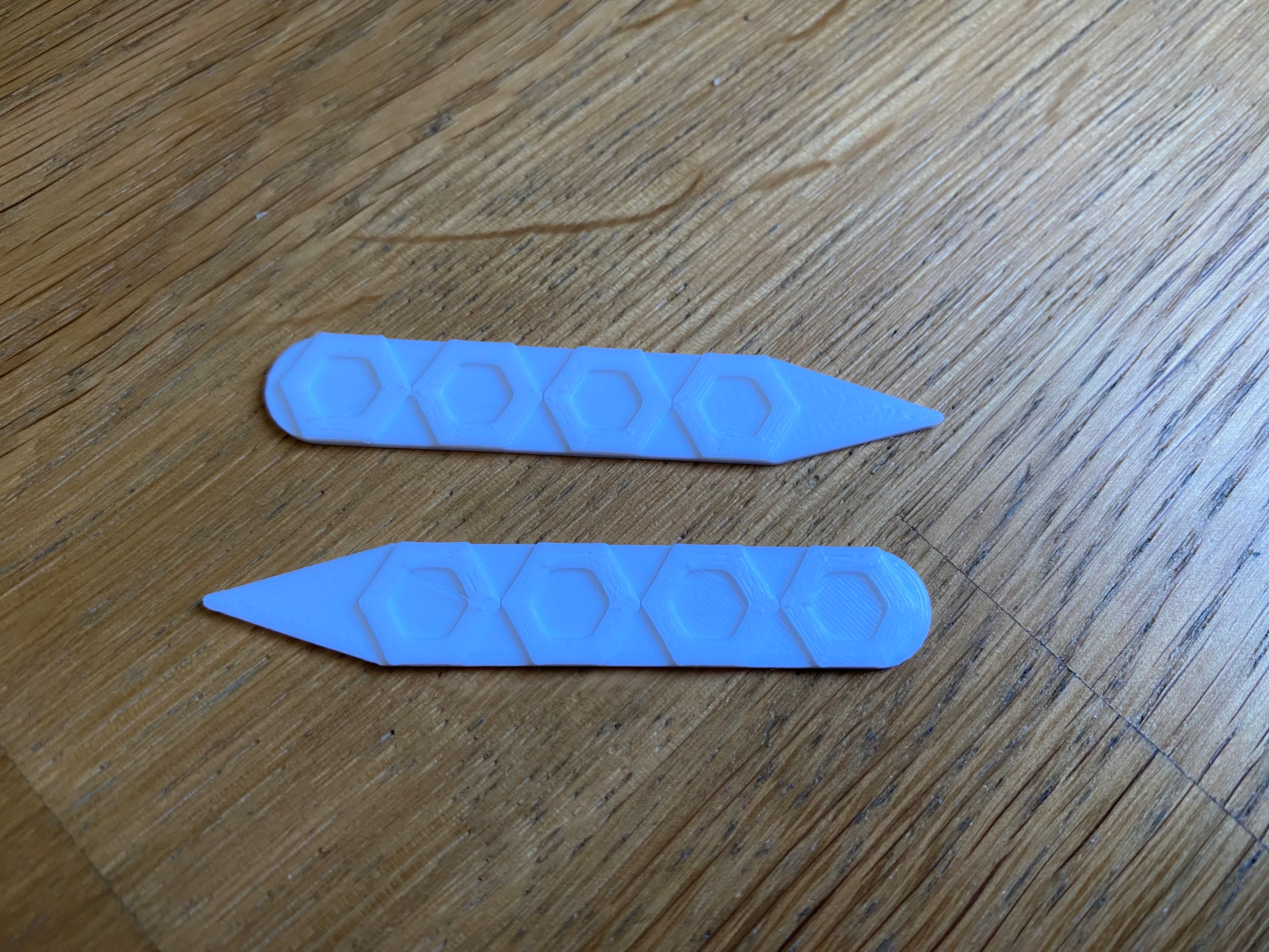 Hex Shirt Collar Stiffener