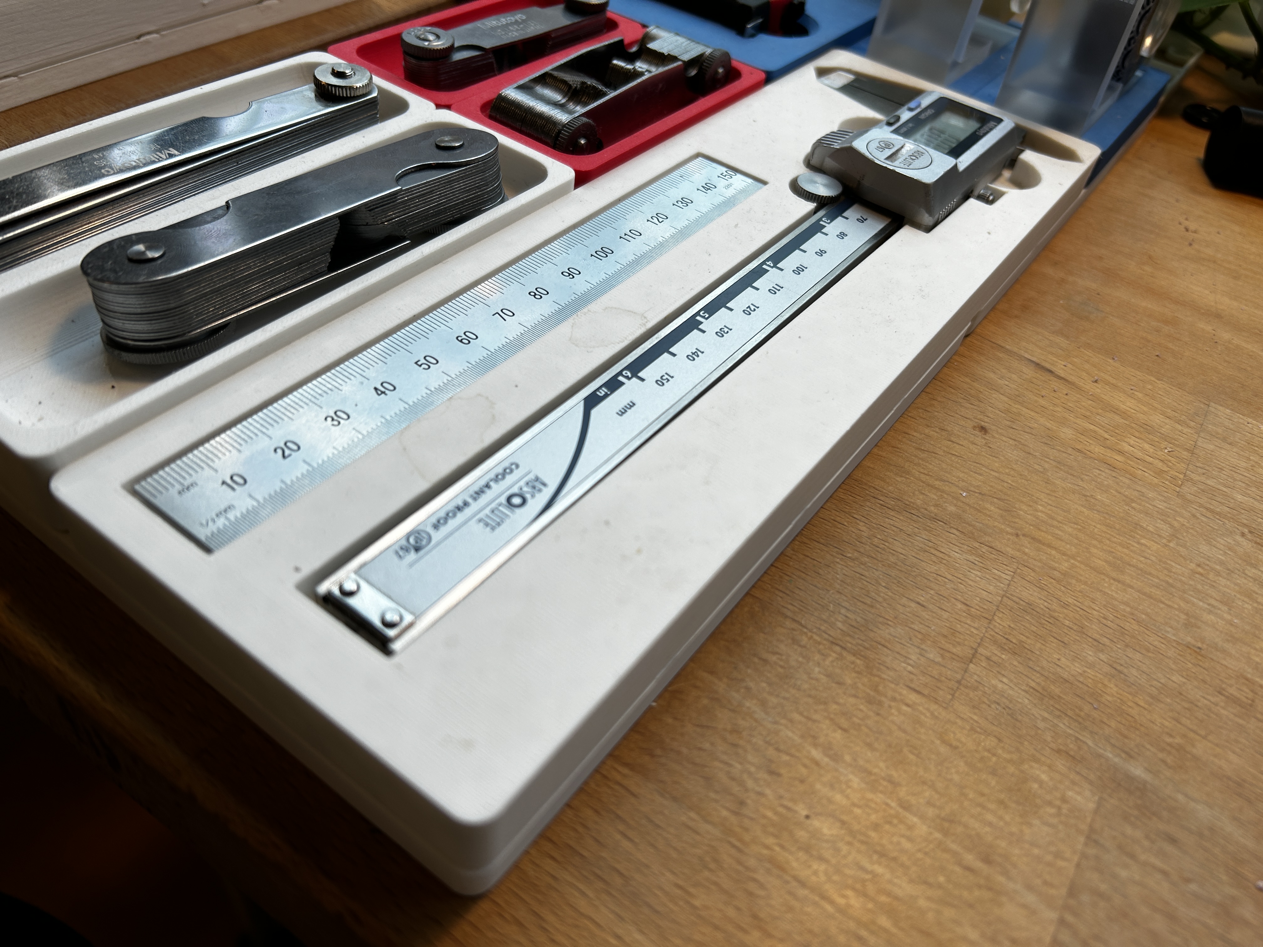 SuperCool! Mitotoyo Caliper and Rule Gridfinity Organizer