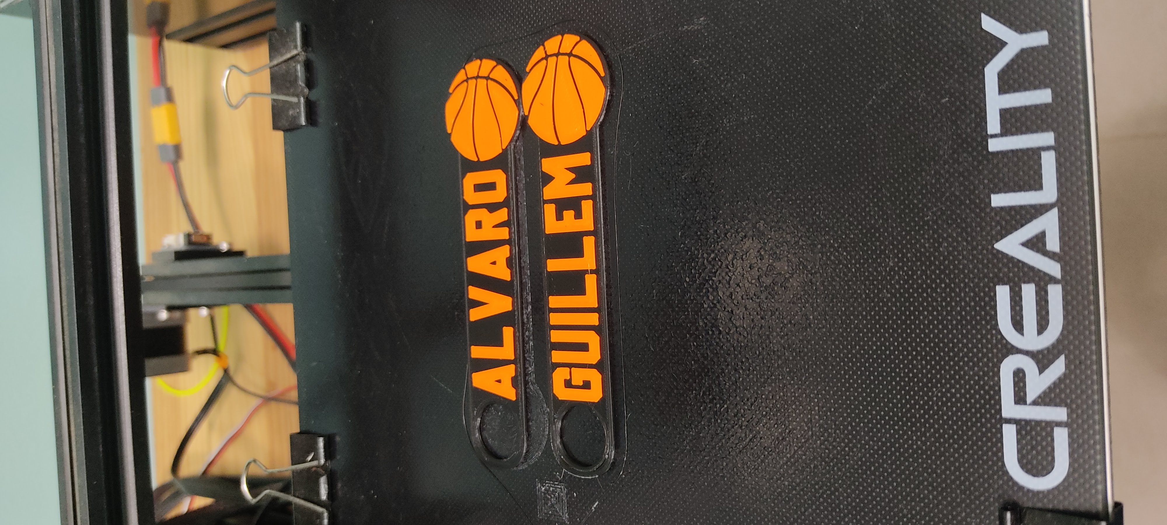 Llavero de baloncesto con nombre