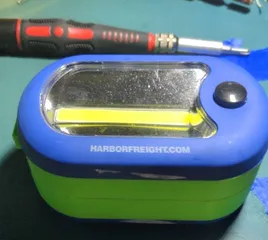 Harbor Freight 1250 Lumen Lantern and converting to 18650 : r