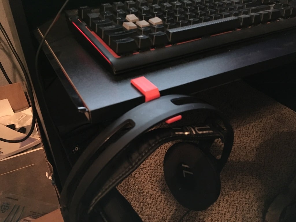 Simple Headset hook
