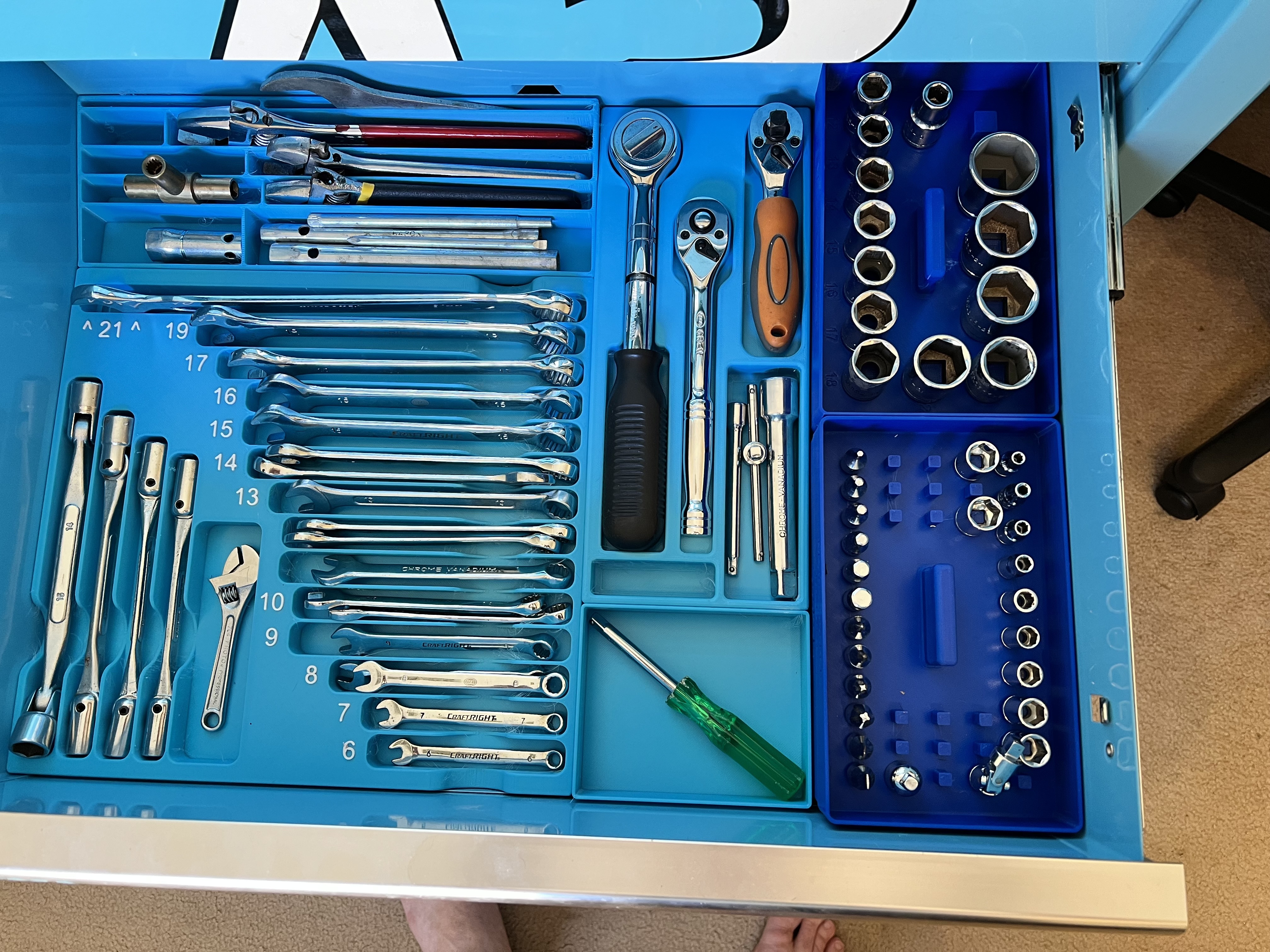 Miniatura 2 do modelo 3D Stackable socket trays