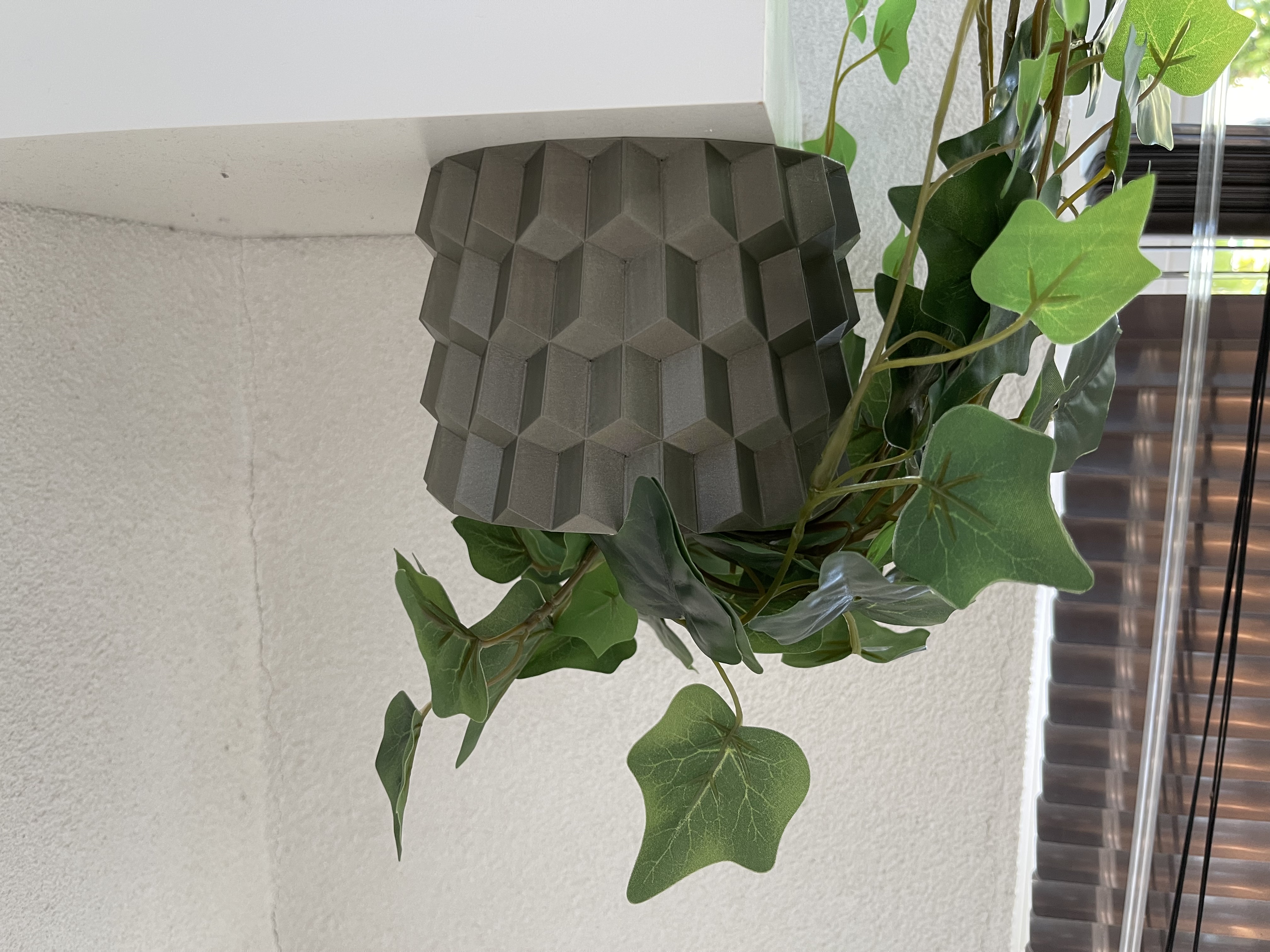 Crystal Chandelier Pot remix to fit IKEA 104.611.47 hanging plant 3D model thumbnail