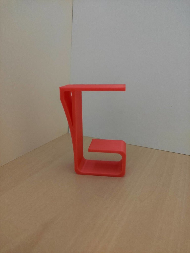 Desk cable organizer
