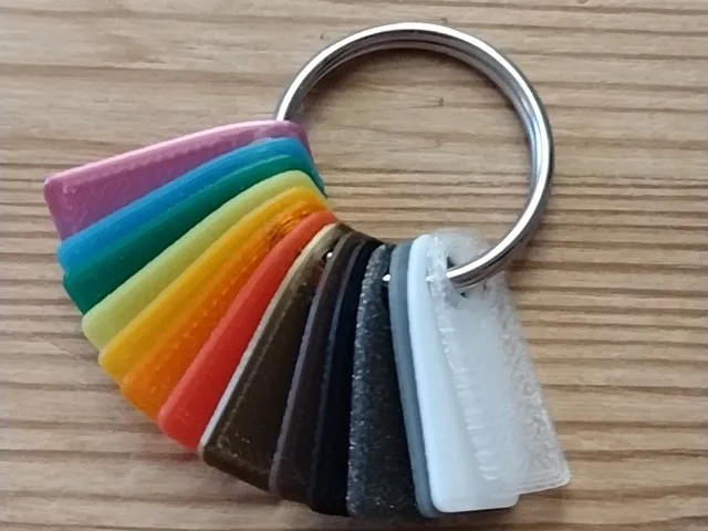 Small keyring filament sample