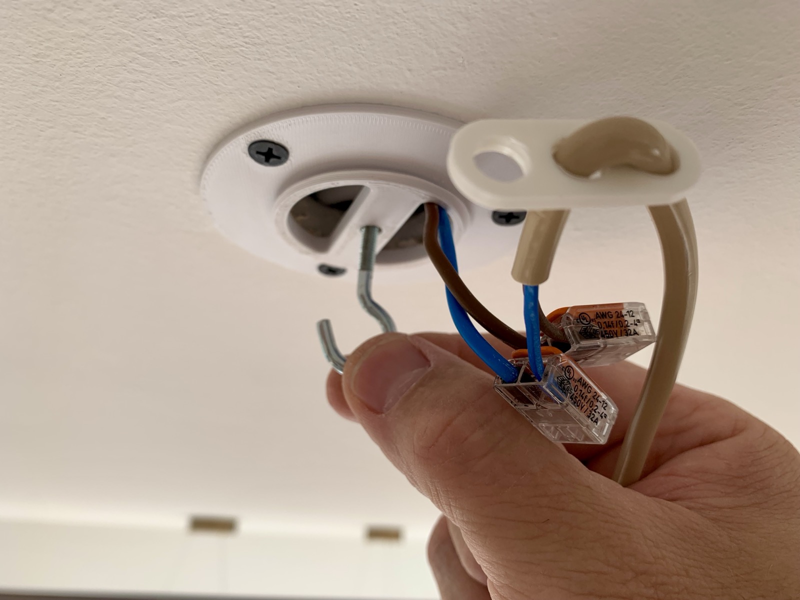 Miniatura 4 do modelo 3D Drywall ceiling lamp cone