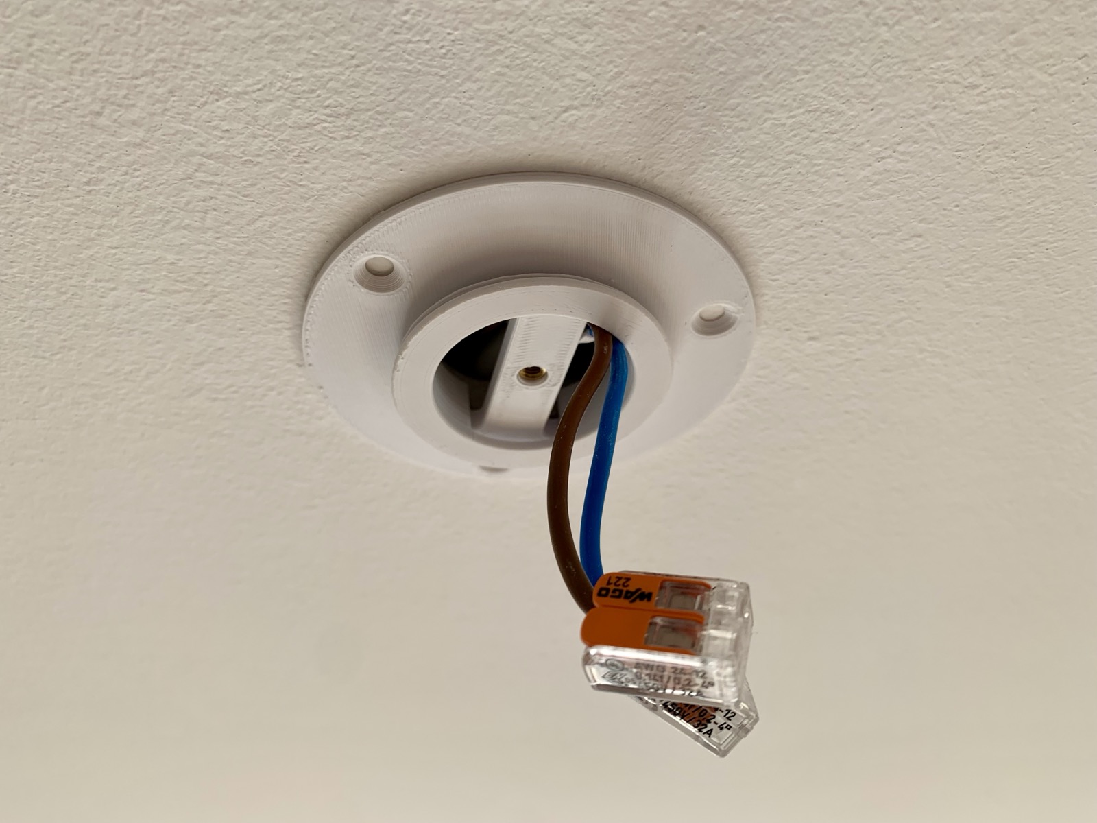 Miniatura 5 do modelo 3D Drywall ceiling lamp cone