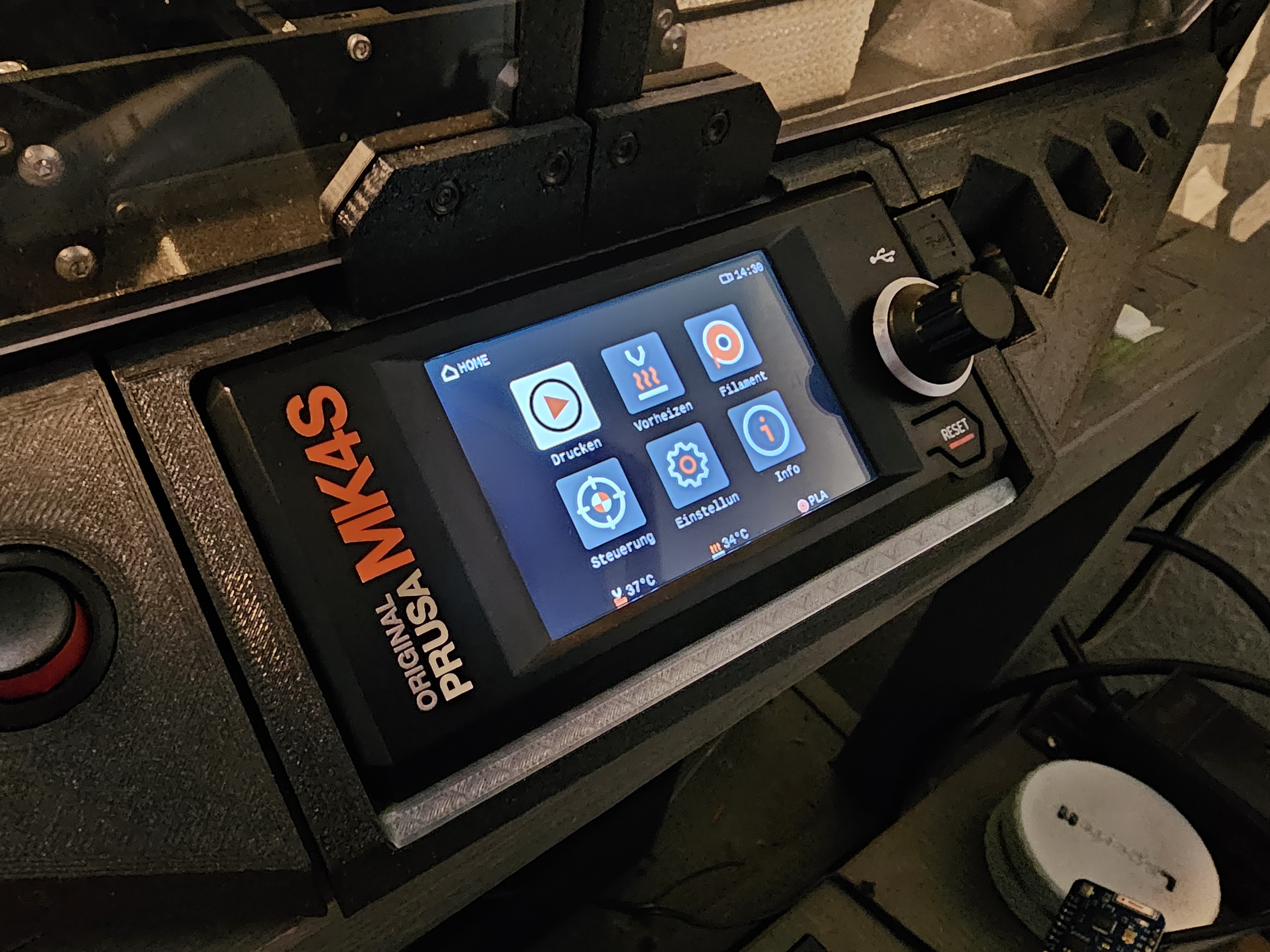 fender for the Prusa enclosure + holder for xLCD - MK4 / MK4S - remixed for original Prusa Flash Drive
