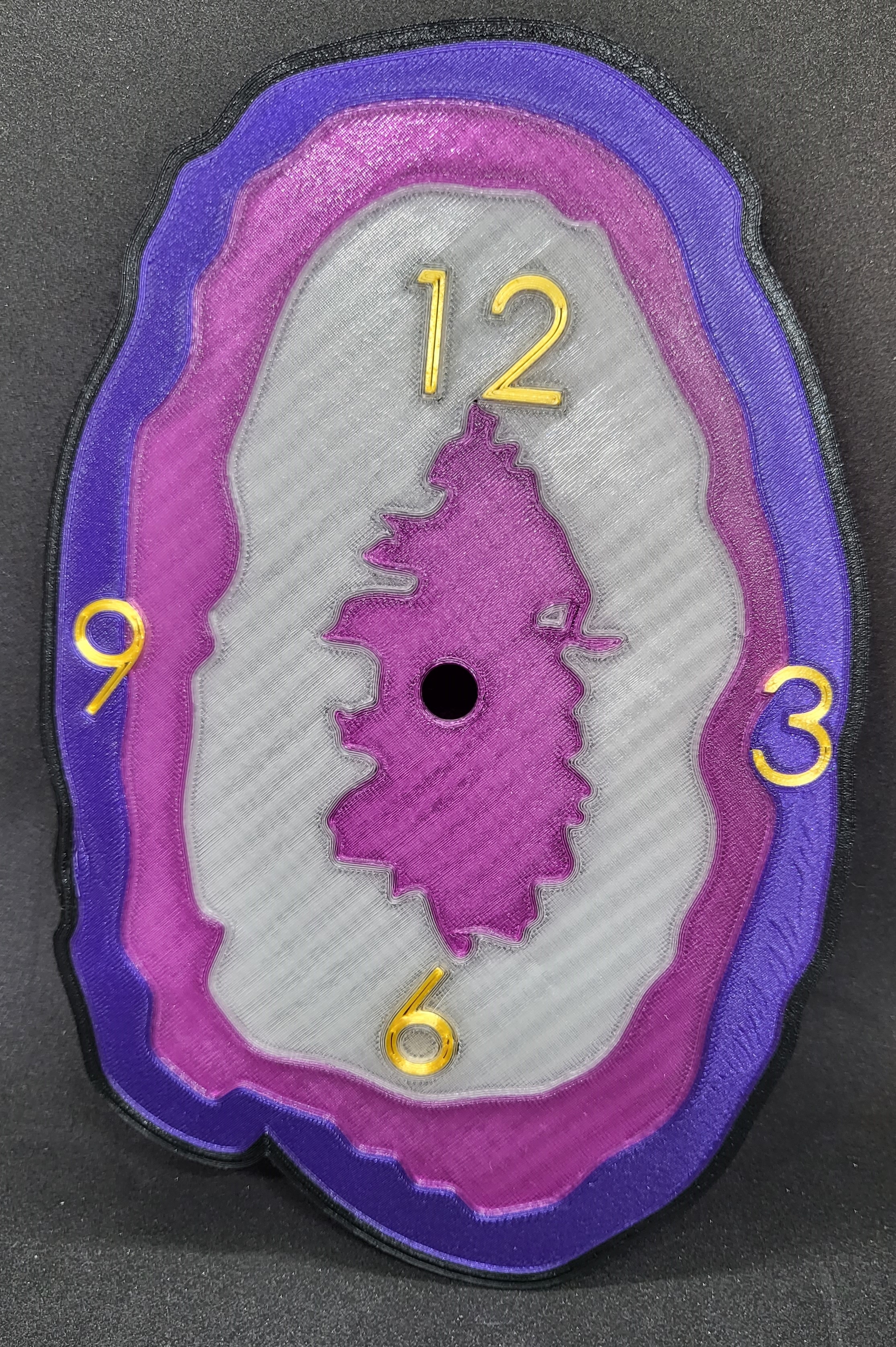 Geode slice clock 1 - multicolor