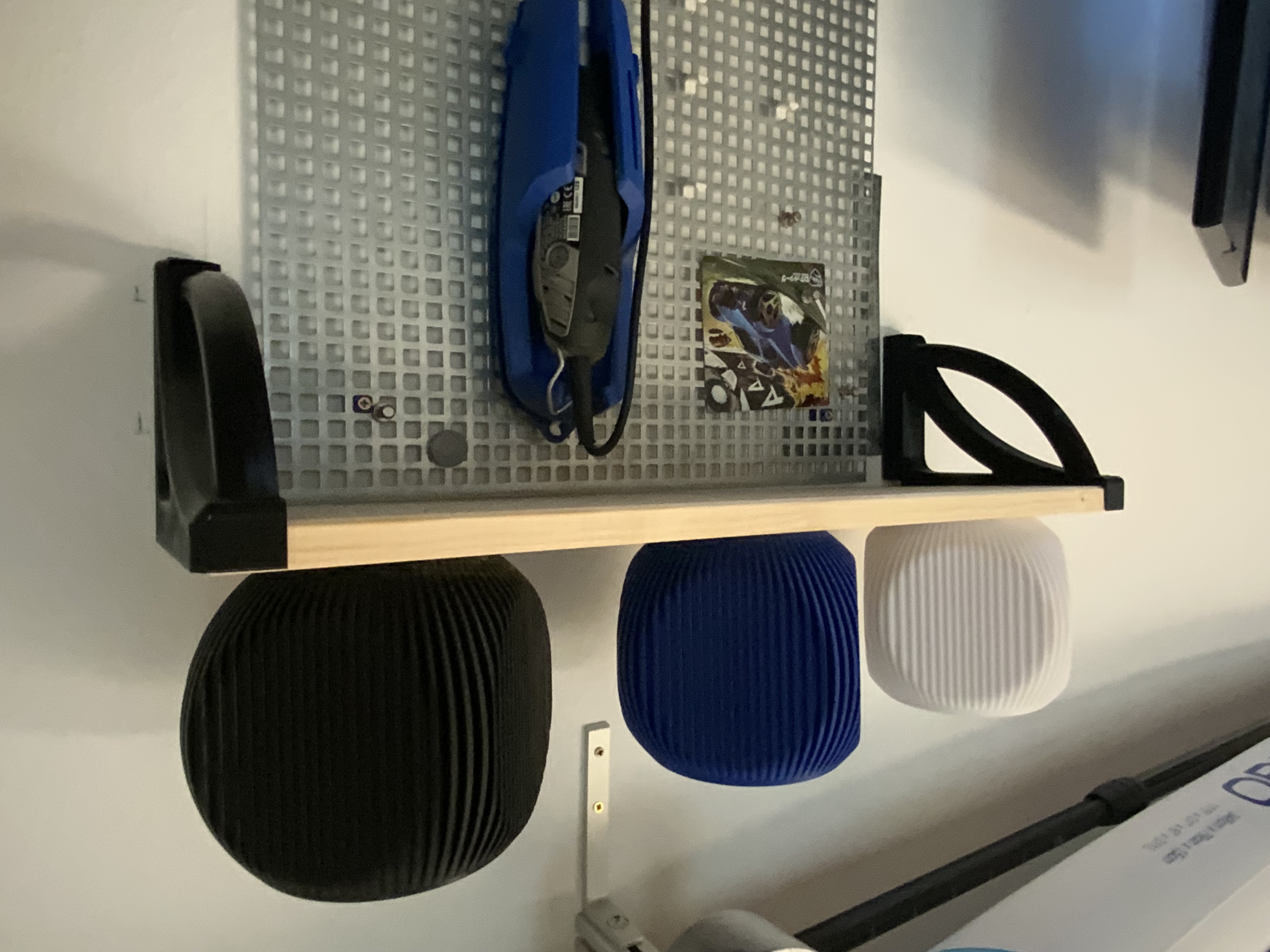 "GhostGlide MountMaster" - Shelf Bracket System