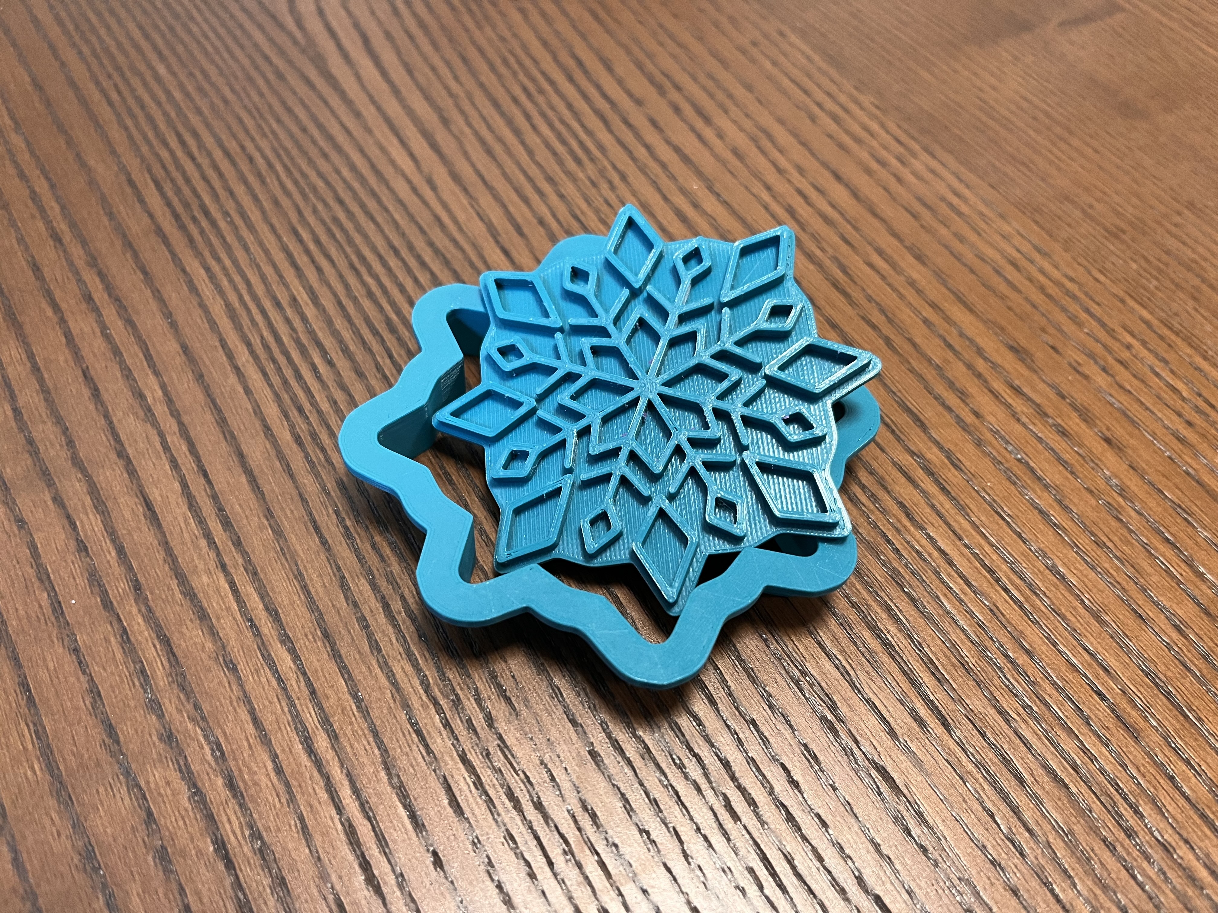 Miniatura 5 do modelo 3D Snowflake Cookie Cutter + Stamp Set