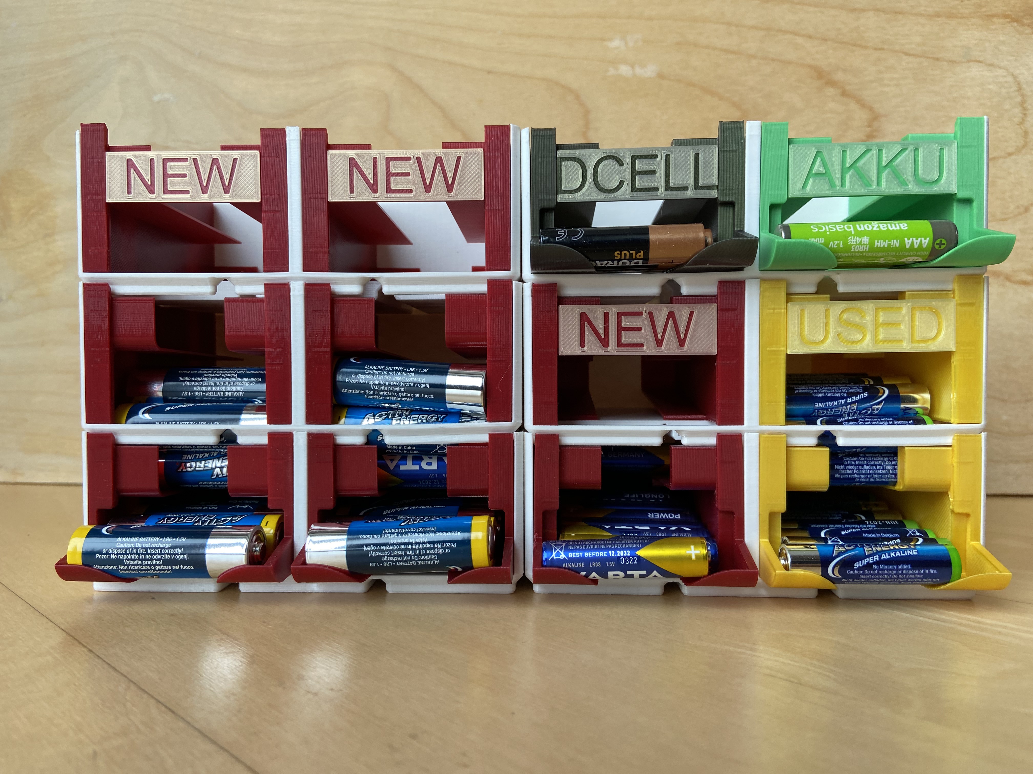 Gridfinity - Stackable Battery Dispenser Inserts for AA + AAA Batteries I Spender Einsätze für Batterien
