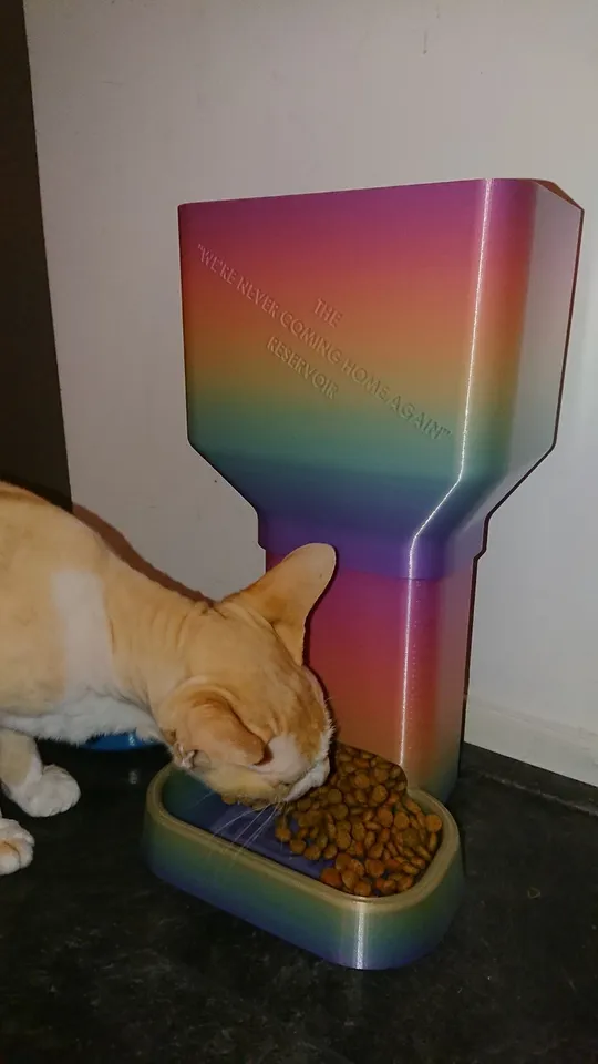 STL file Interactive Cat Food Dispenser 🐱・3D printable design to