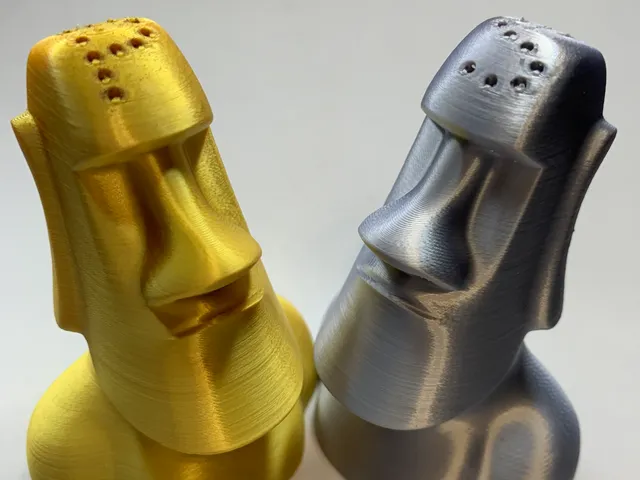 Moai Salt & Pepper Shaker+Tray