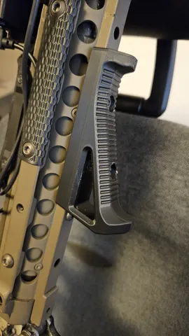 KAC URX angled foregrip