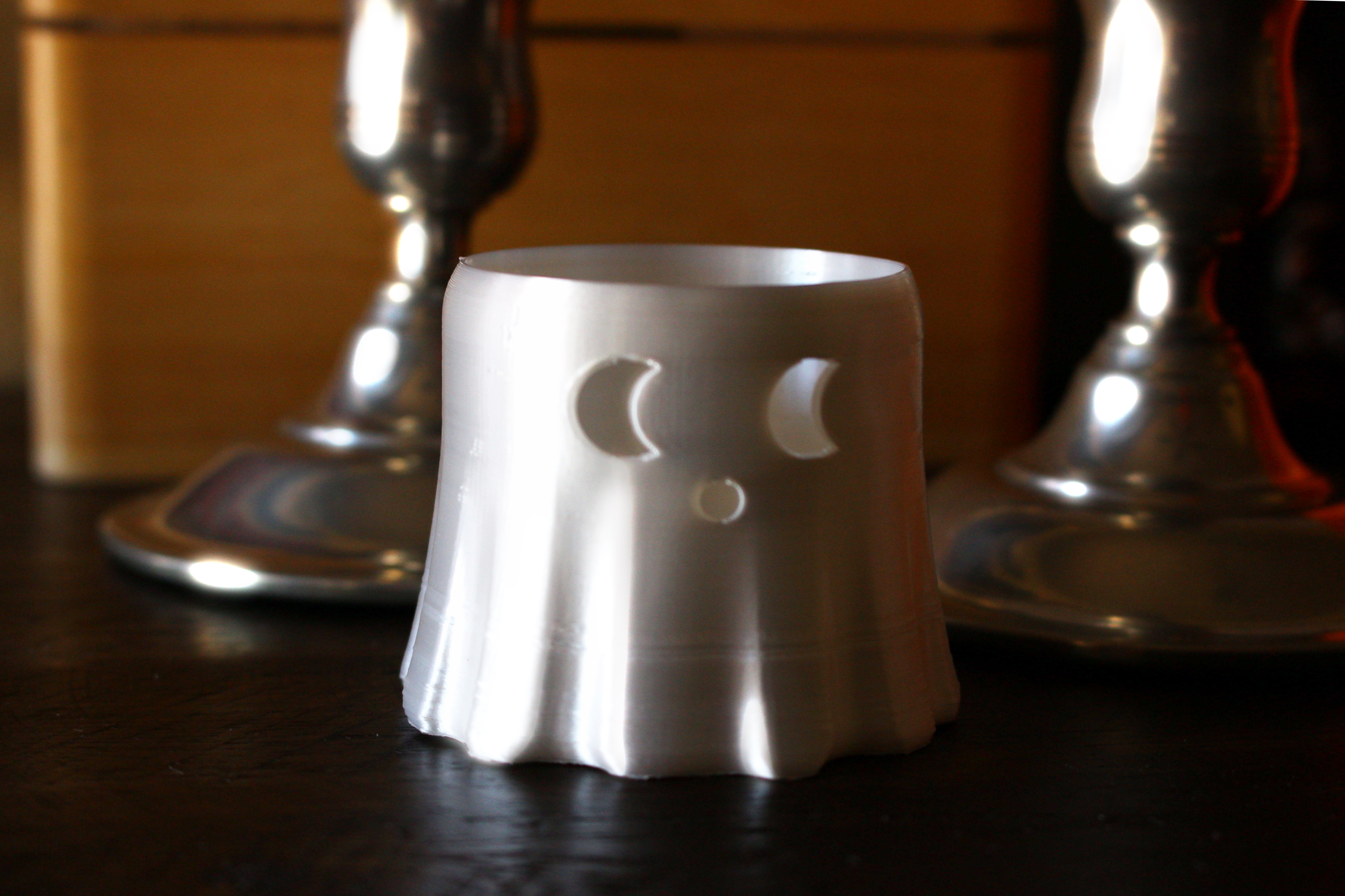 Miniatura 6 do modelo 3D Ghost Tealight Candle Holder
