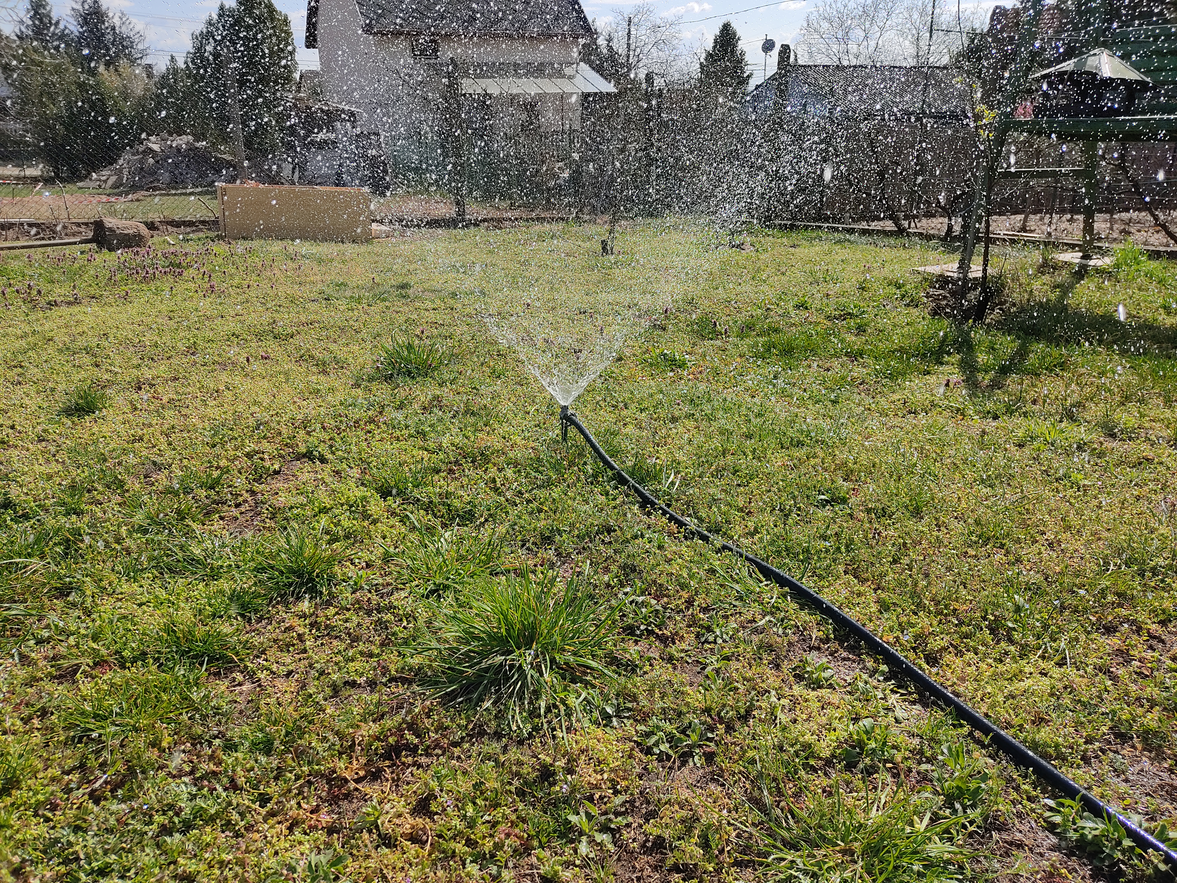 Garden sprinkler system