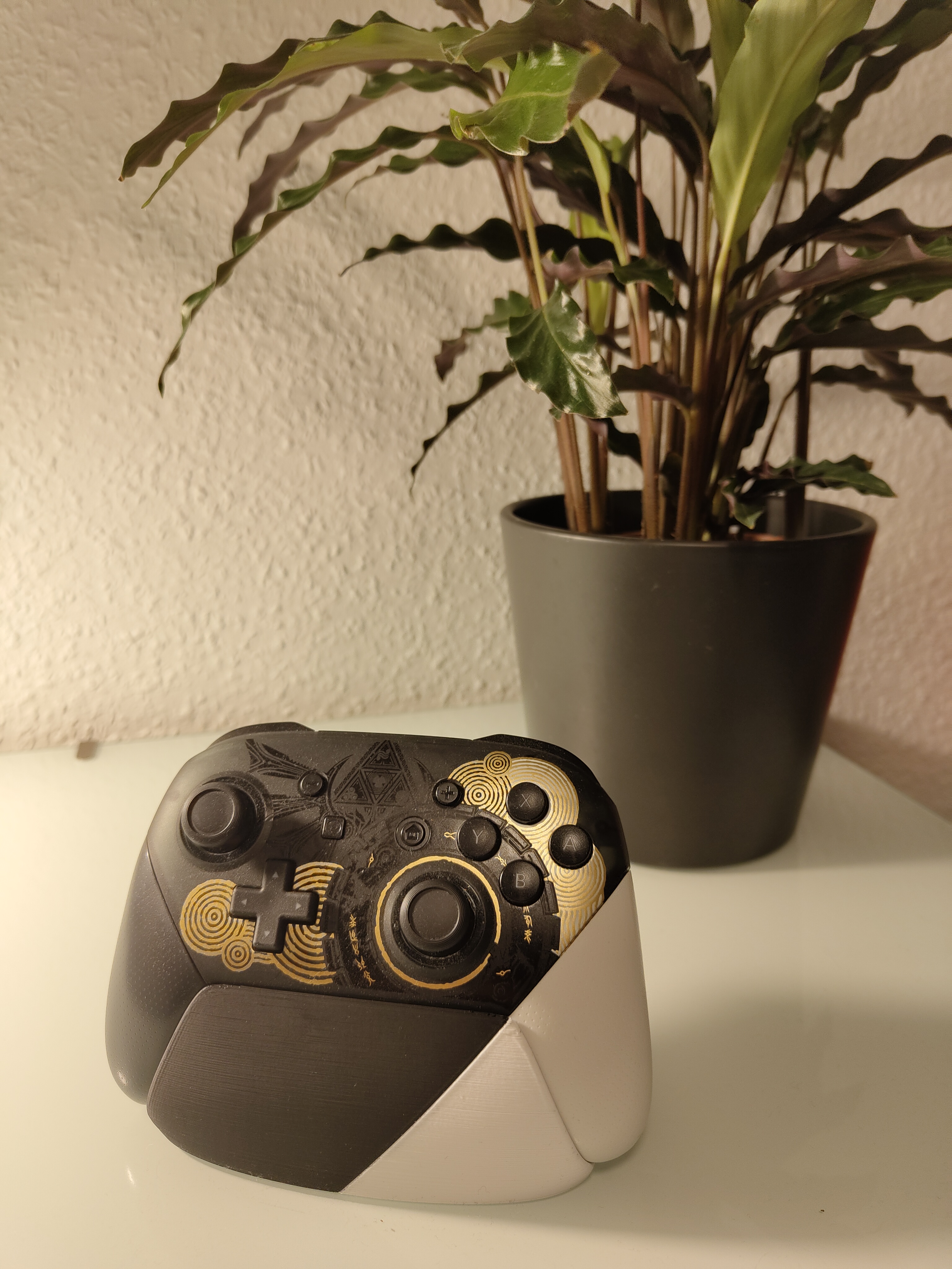 Minimalistic Nintendo Switch Pro Controller Stand 2Parts/Colors