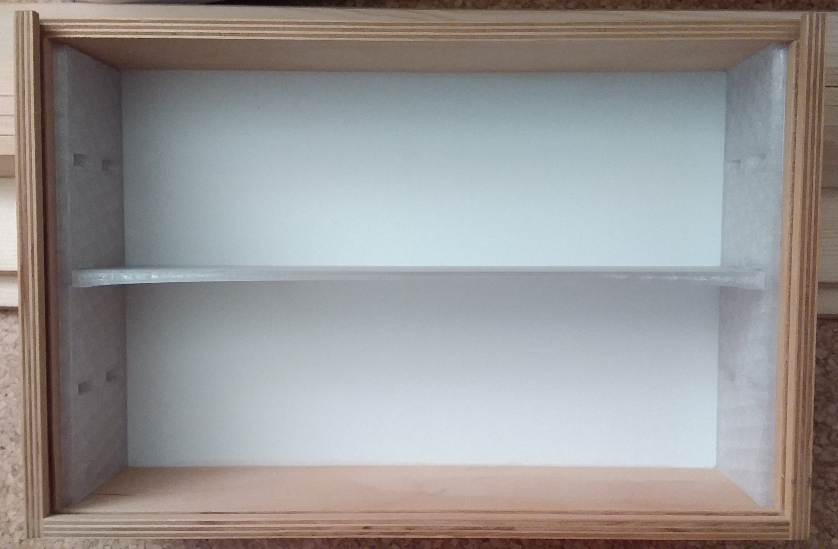 Shelfsystem for IKEA BAS display box.