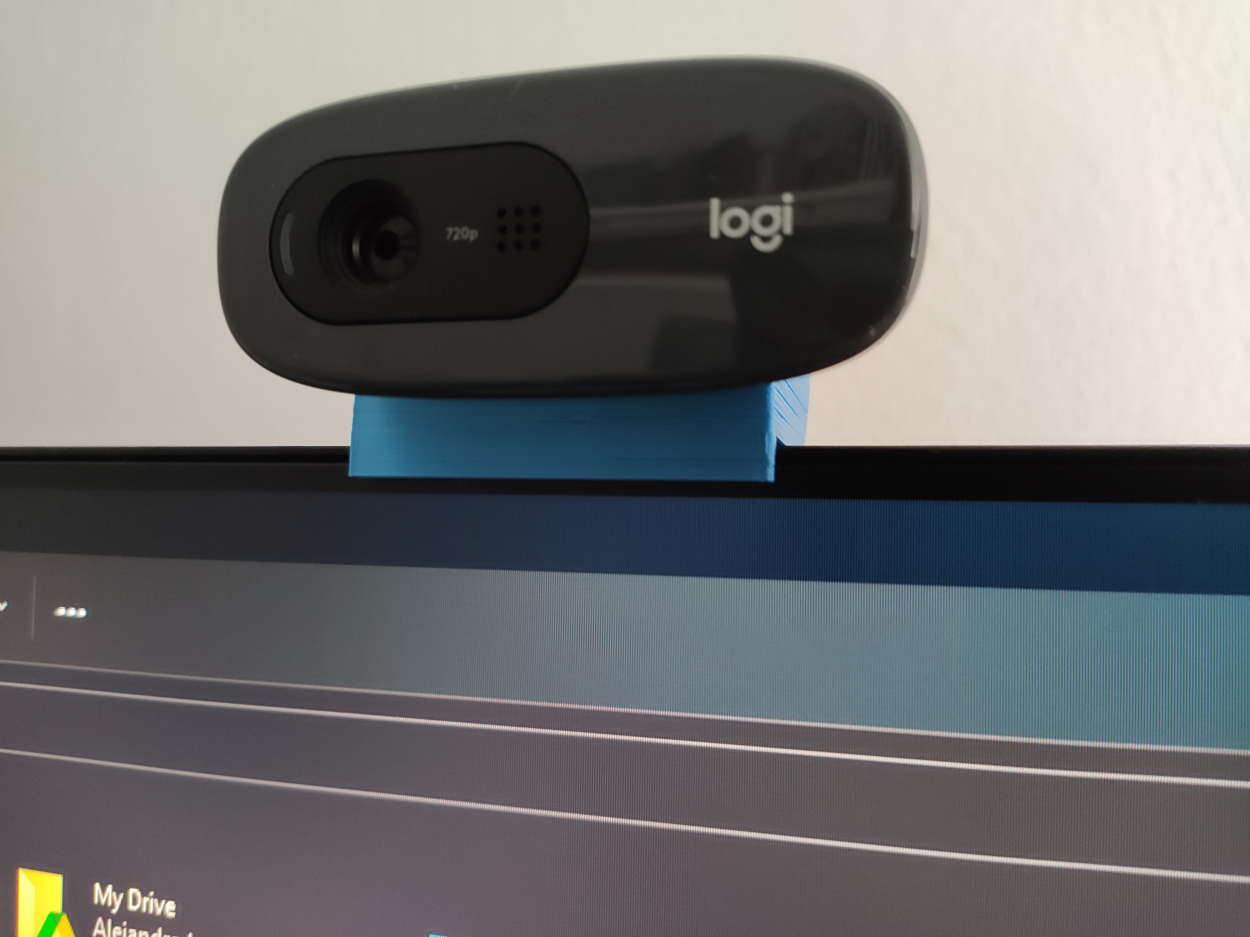 Logitech C270 riser (shorter)